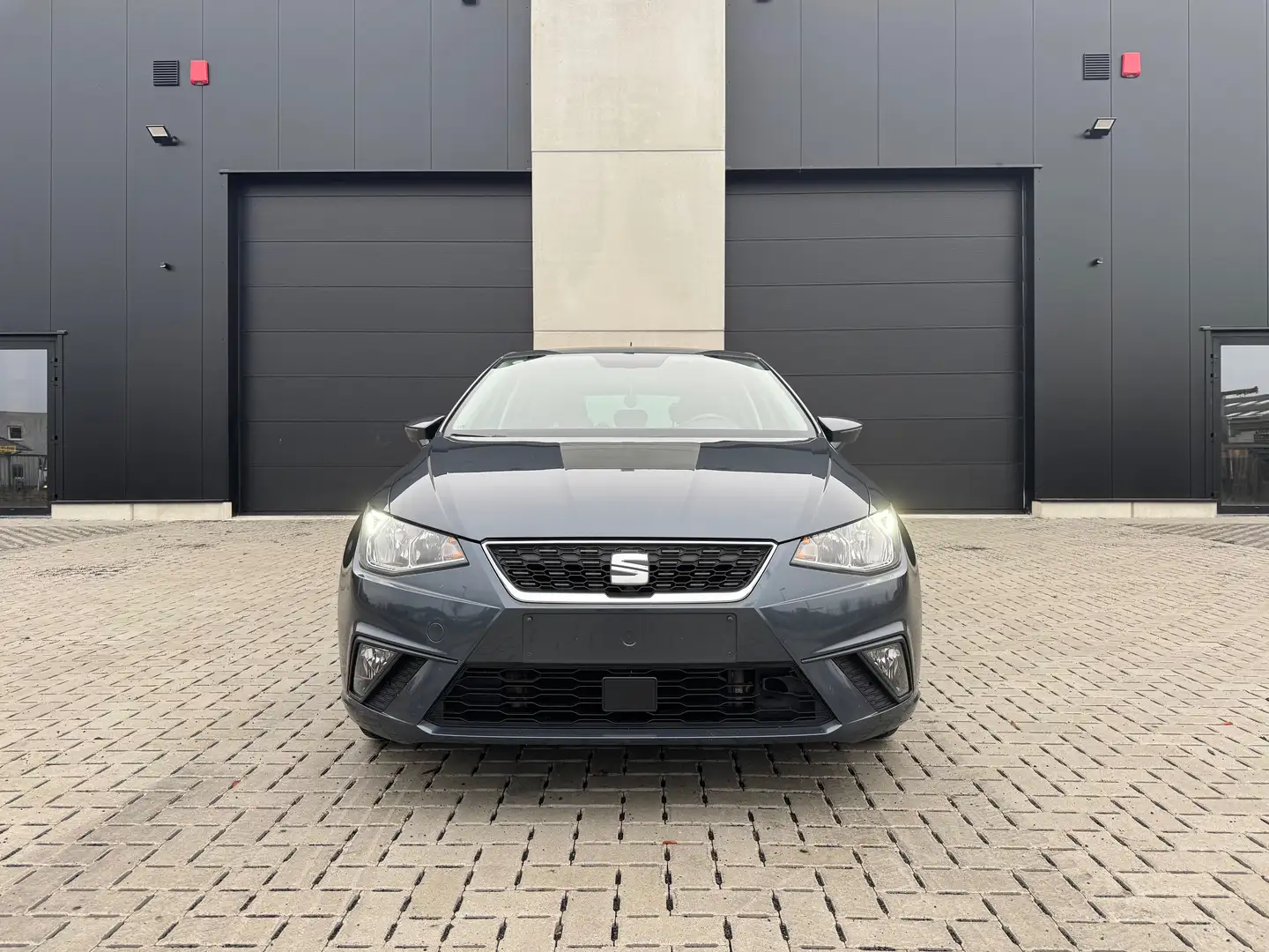 SEAT Ibiza Ibiza 1.0 TGI | Apple CarPlay | Cruise control Gris - 2