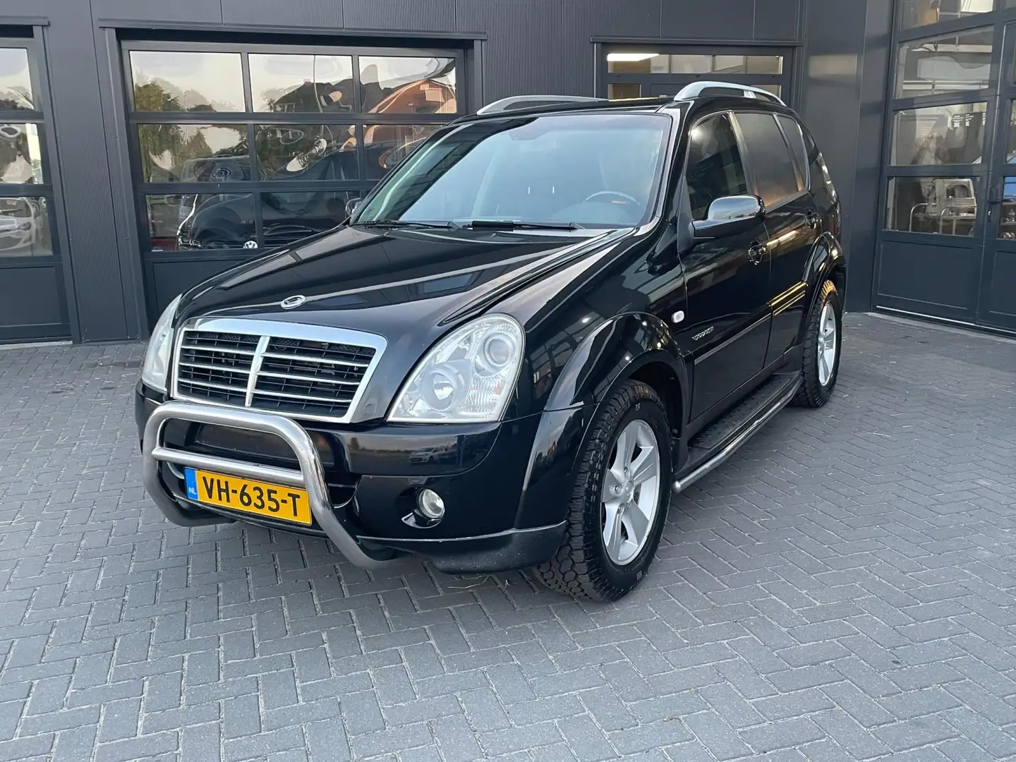 SsangYong Rexton RX 270 XVT | Grijs kenteken | 3200 kg Trekgewicht Black - 1