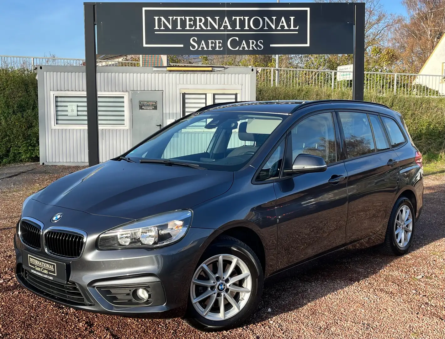 BMW 218 i Gran Tourer Automatik 7-Sitzer/2.Hand/Keyless-Go Grau - 1