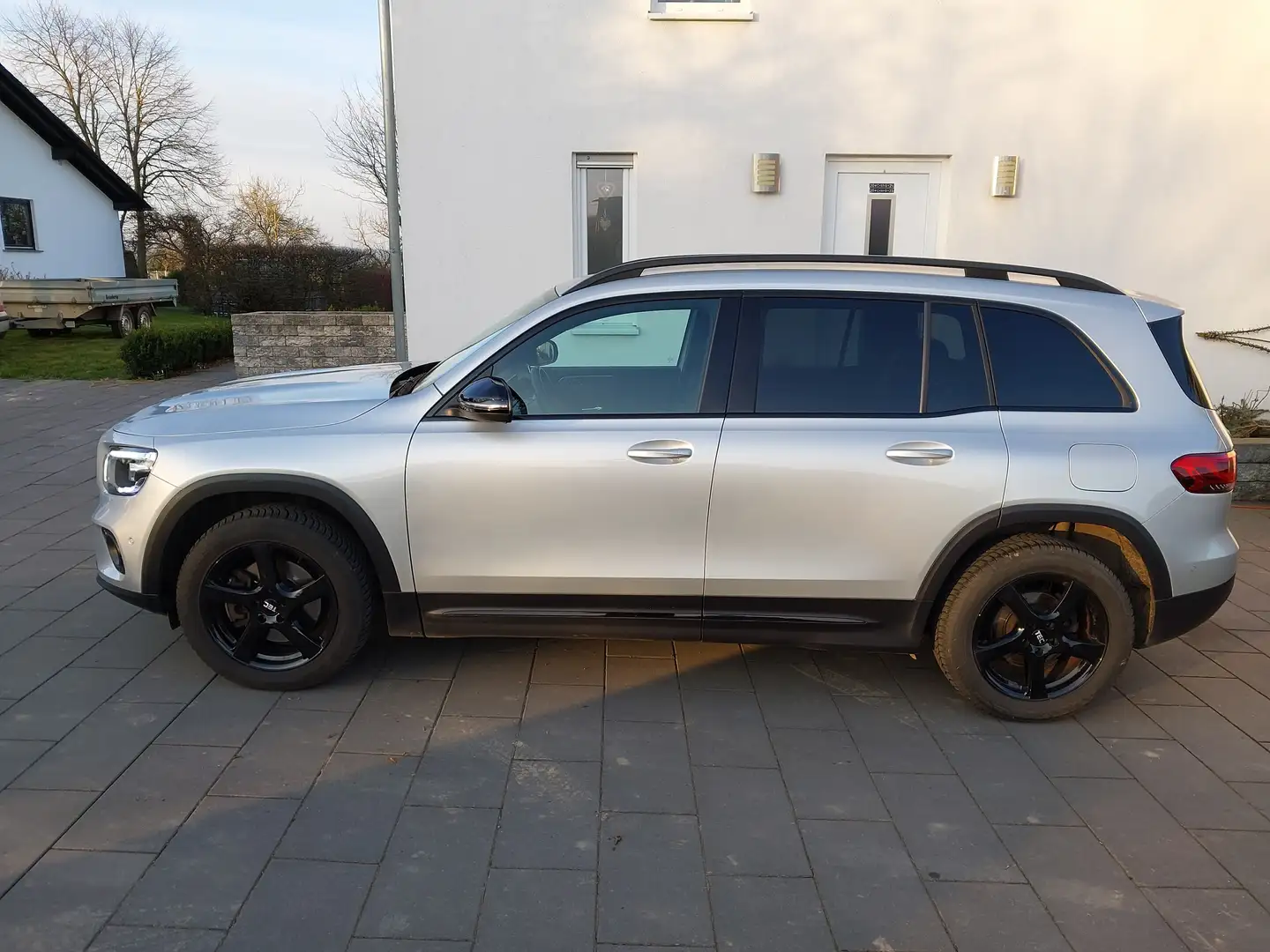 Mercedes-Benz GLB 200 d 8G-DCT - 2