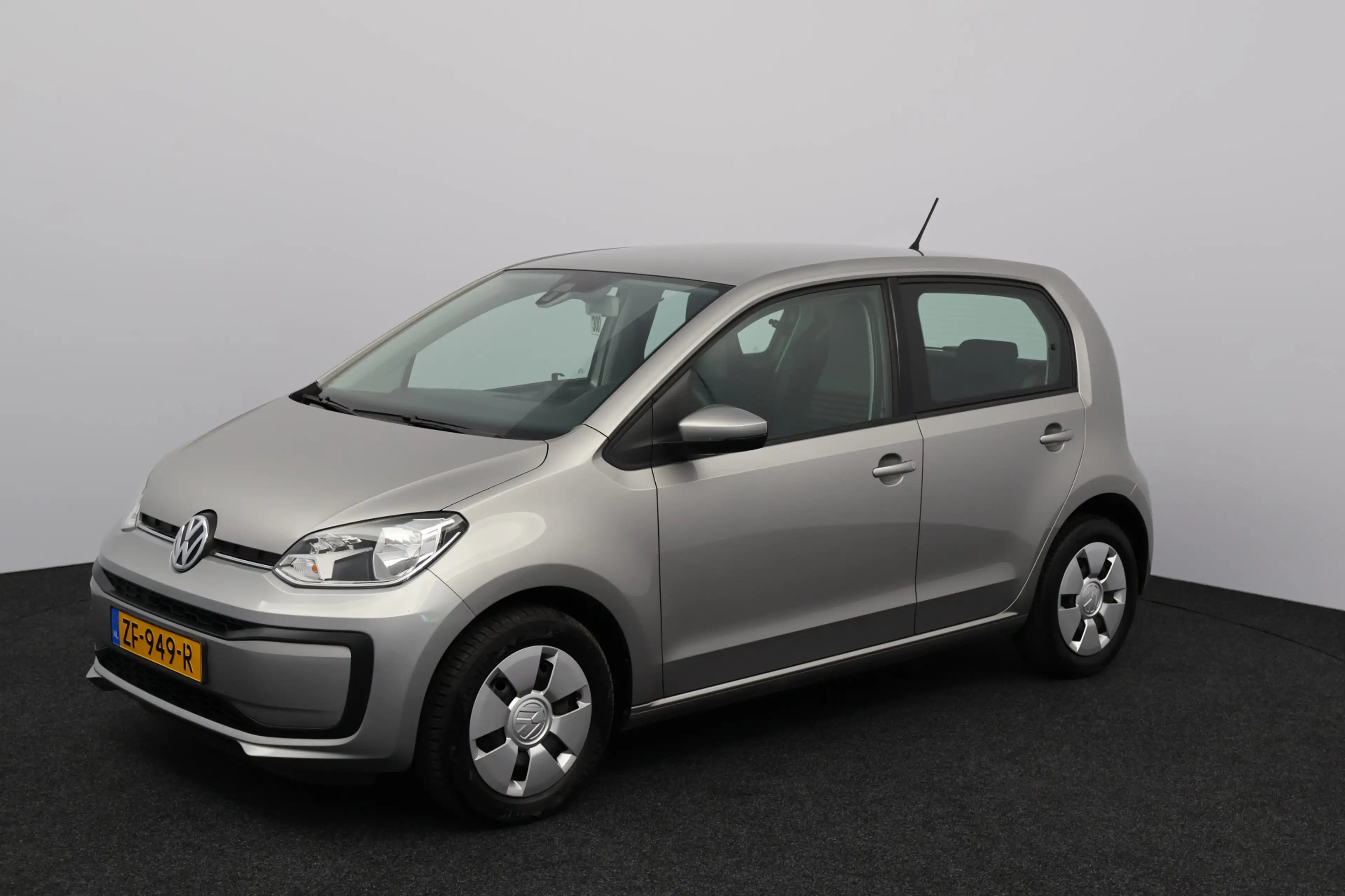 Volkswagen up! 1.0 BMT move up!/ Maps+More/ 5-DRS/ Airco!/ Radio- — photo 6