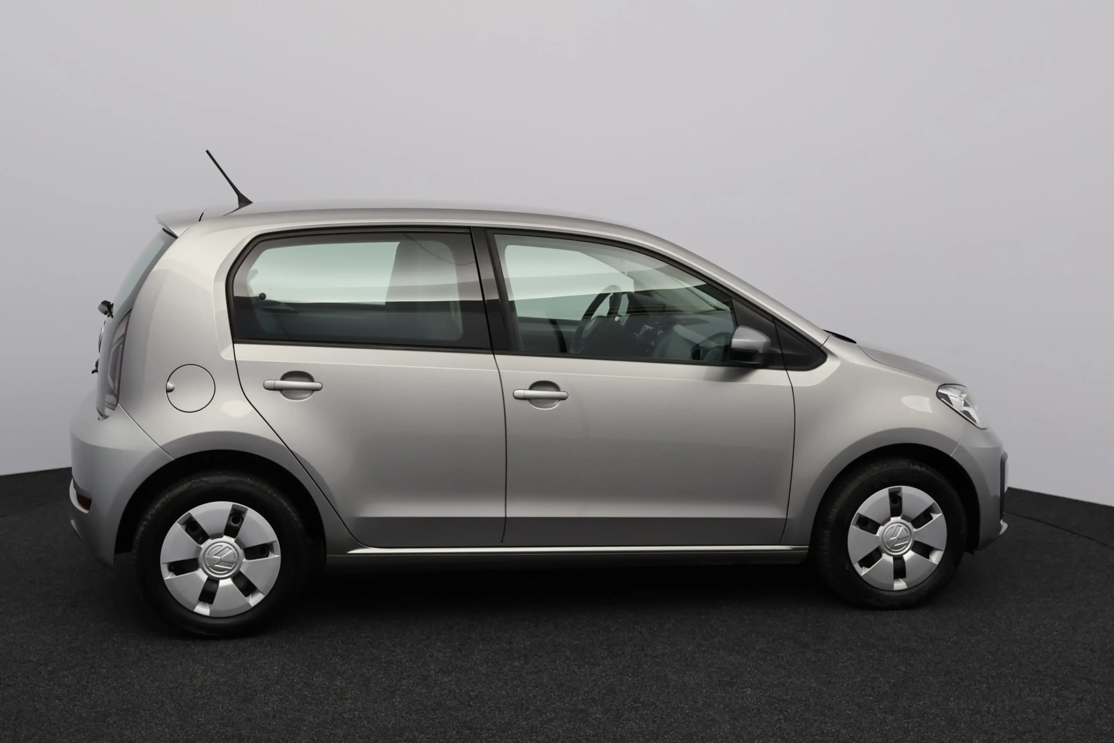 Volkswagen up! 1.0 BMT move up!/ Maps+More/ 5-DRS/ Airco!/ Radio- — photo 11