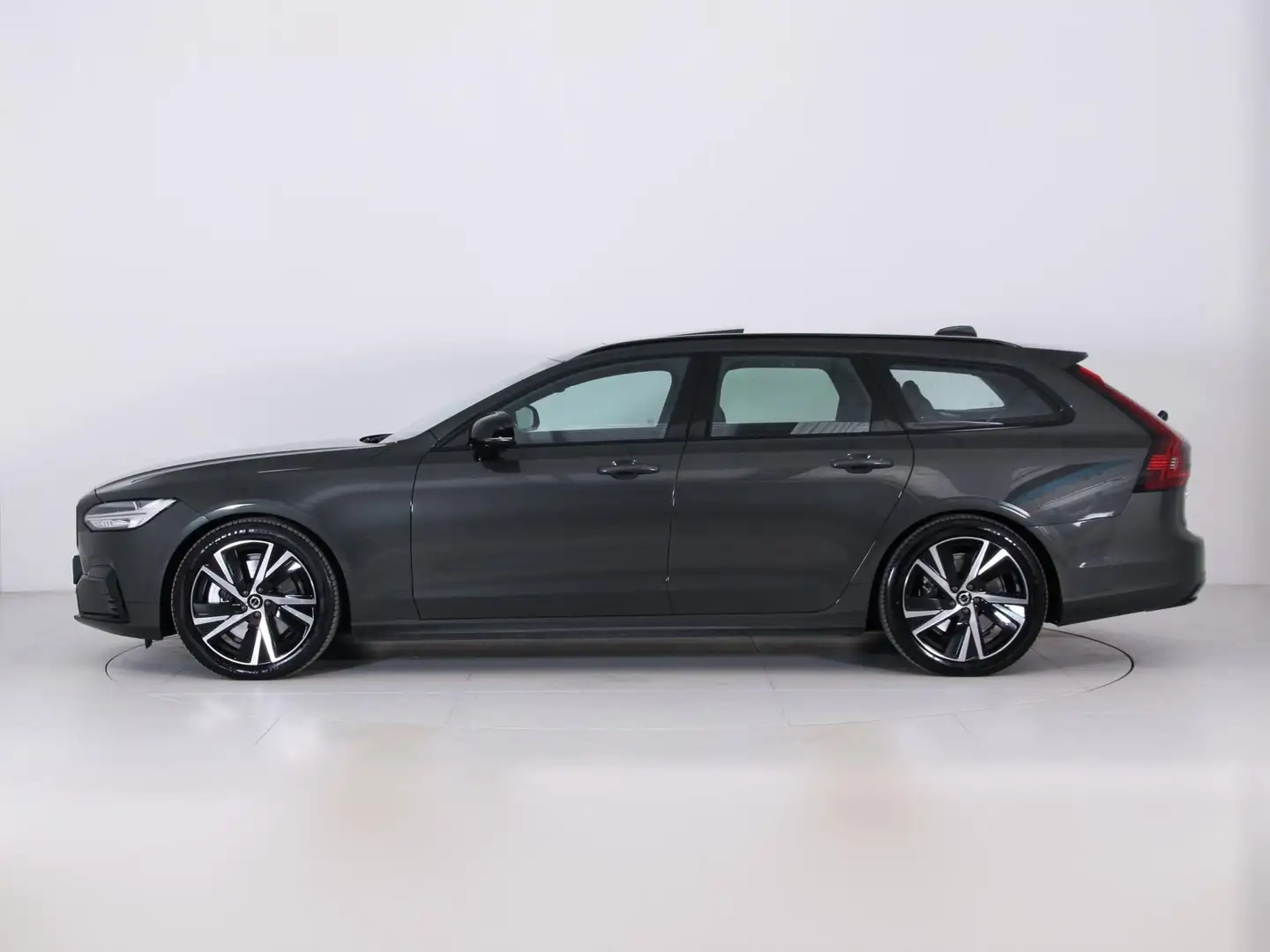 Volvo V90 V90 B4 (bz) 197CV AUT R DESIGN Verde - 2