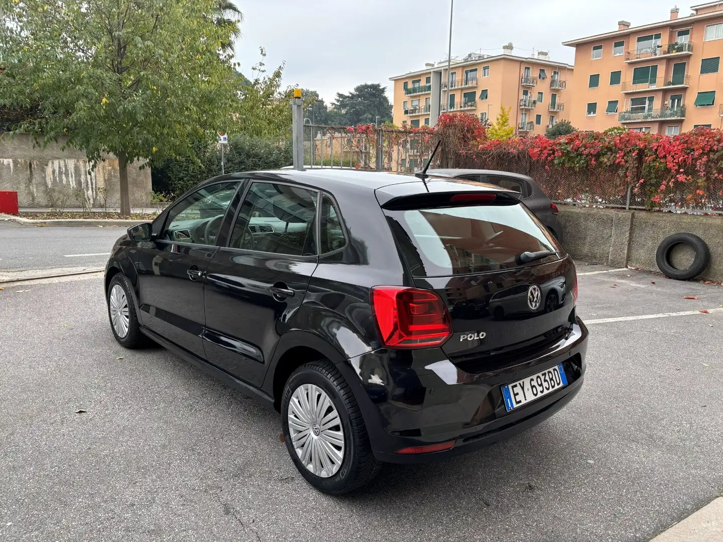 Volkswagen Polo Polo 1.0 MPI 75 CV 5p. Comfortline Noir - 2