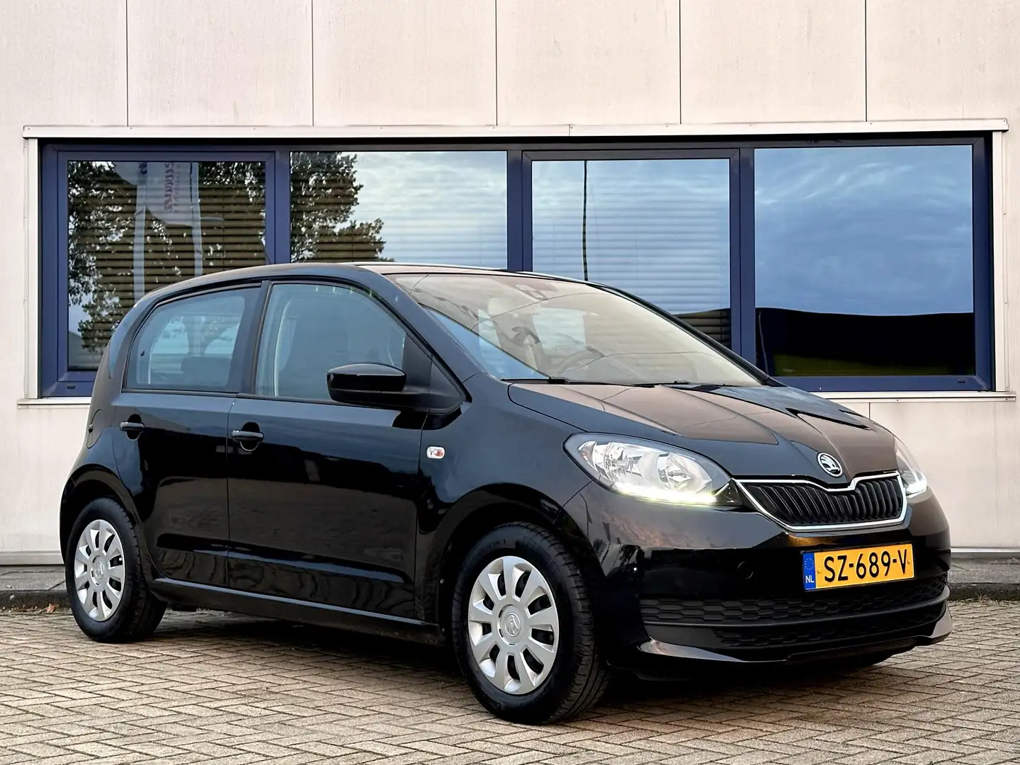 Skoda Citigo 1.0 Greentech Ambition l Automaat l Bluetooth l Cr Zwart - 2