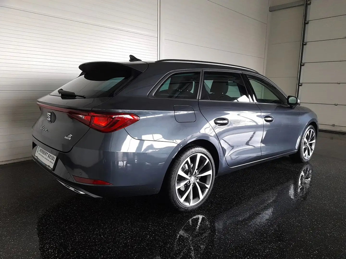 SEAT Leon ST FR-LINE PHEV DSG *18 ZOLL / VOLL-LED / VIRTU... Grau - 2
