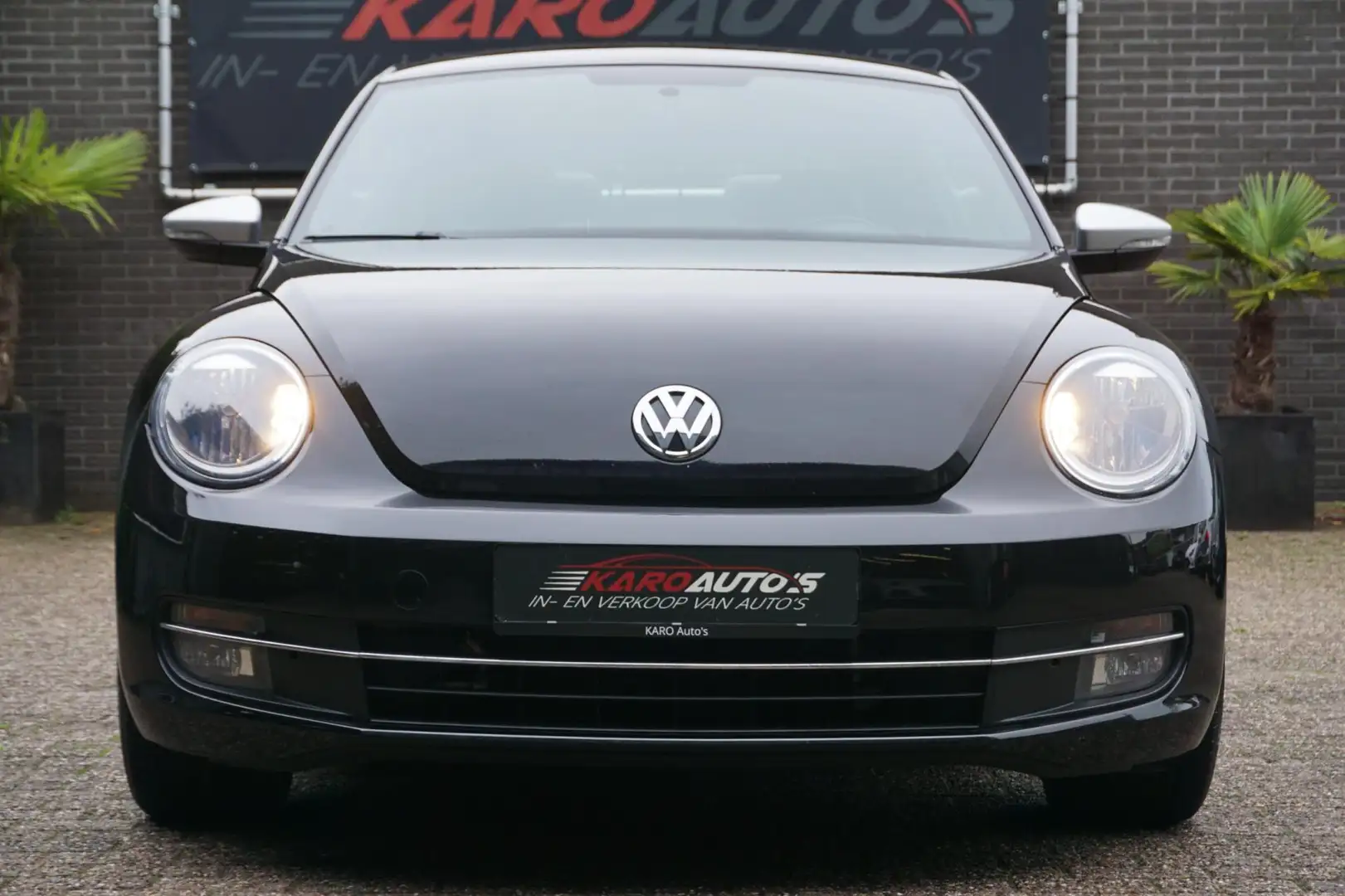 Volkswagen Beetle 2.0 TSI Sport 200PK DSG Leer Nav Clima VOL Zwart - 2