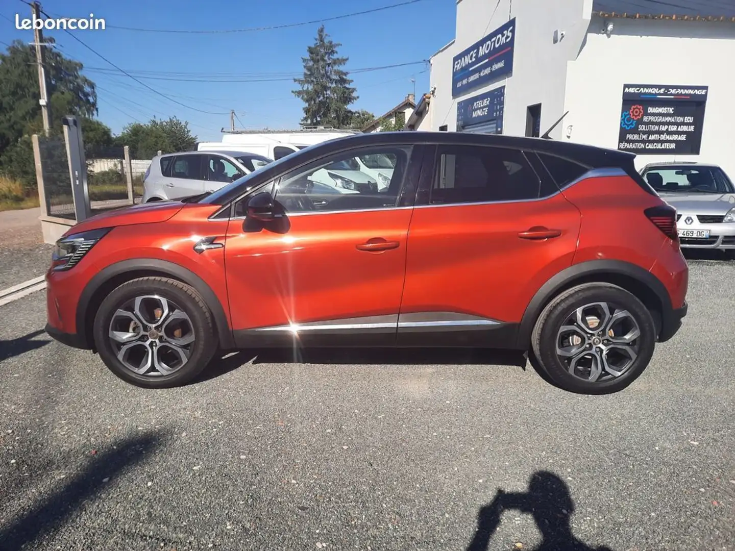 Renault Captur II INTENS 56450KMS TRES BON ETAT COULEUR ROUGE FEU Rouge - 2