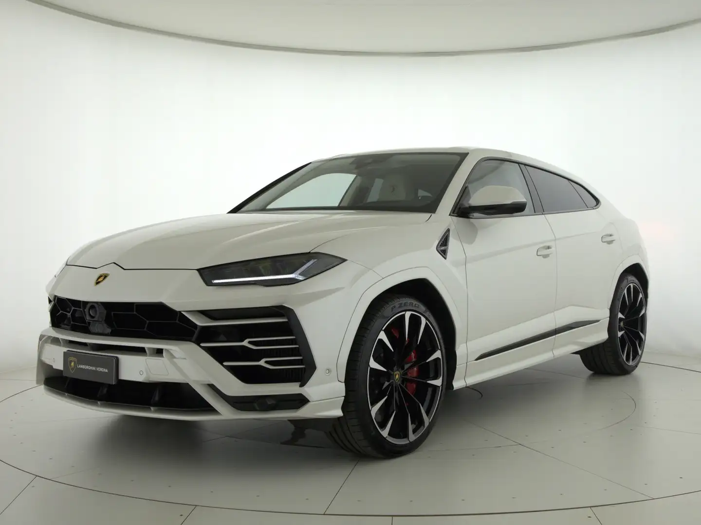 Lamborghini Urus 4.0 v8 auto Bílá - 1