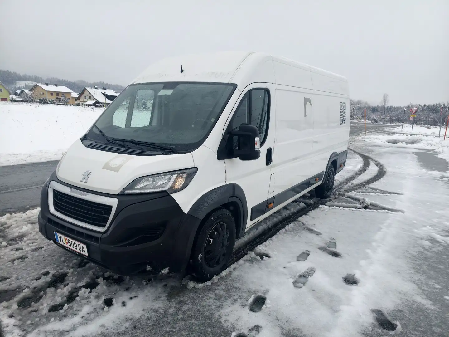 Peugeot Boxer Luxusbus 3000 L1H1 2,0 BlueHDi - 2