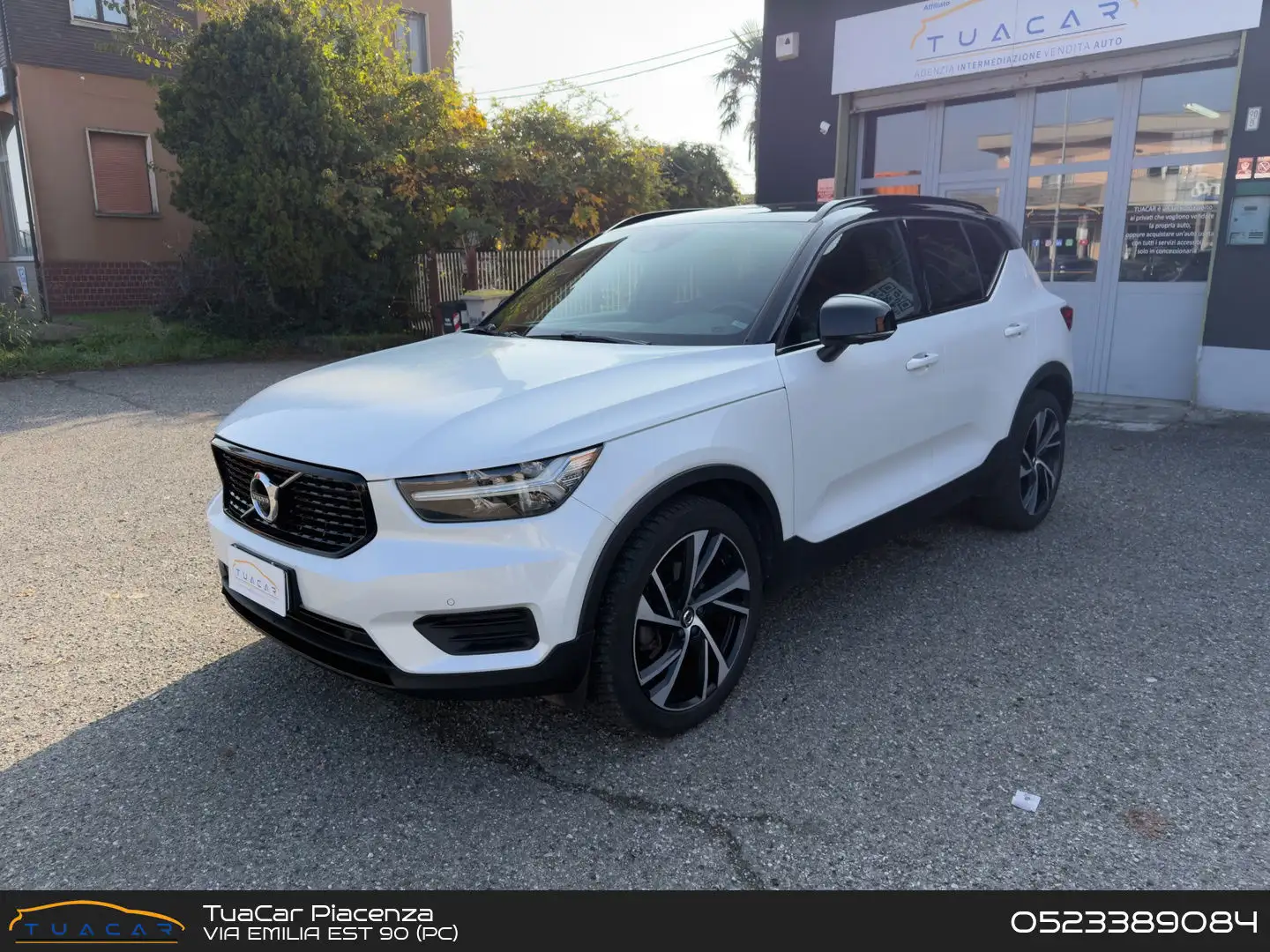 Volvo XC40 R Design D3 Blanc - 1