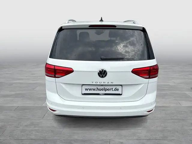 Volkswagen Touran view 4