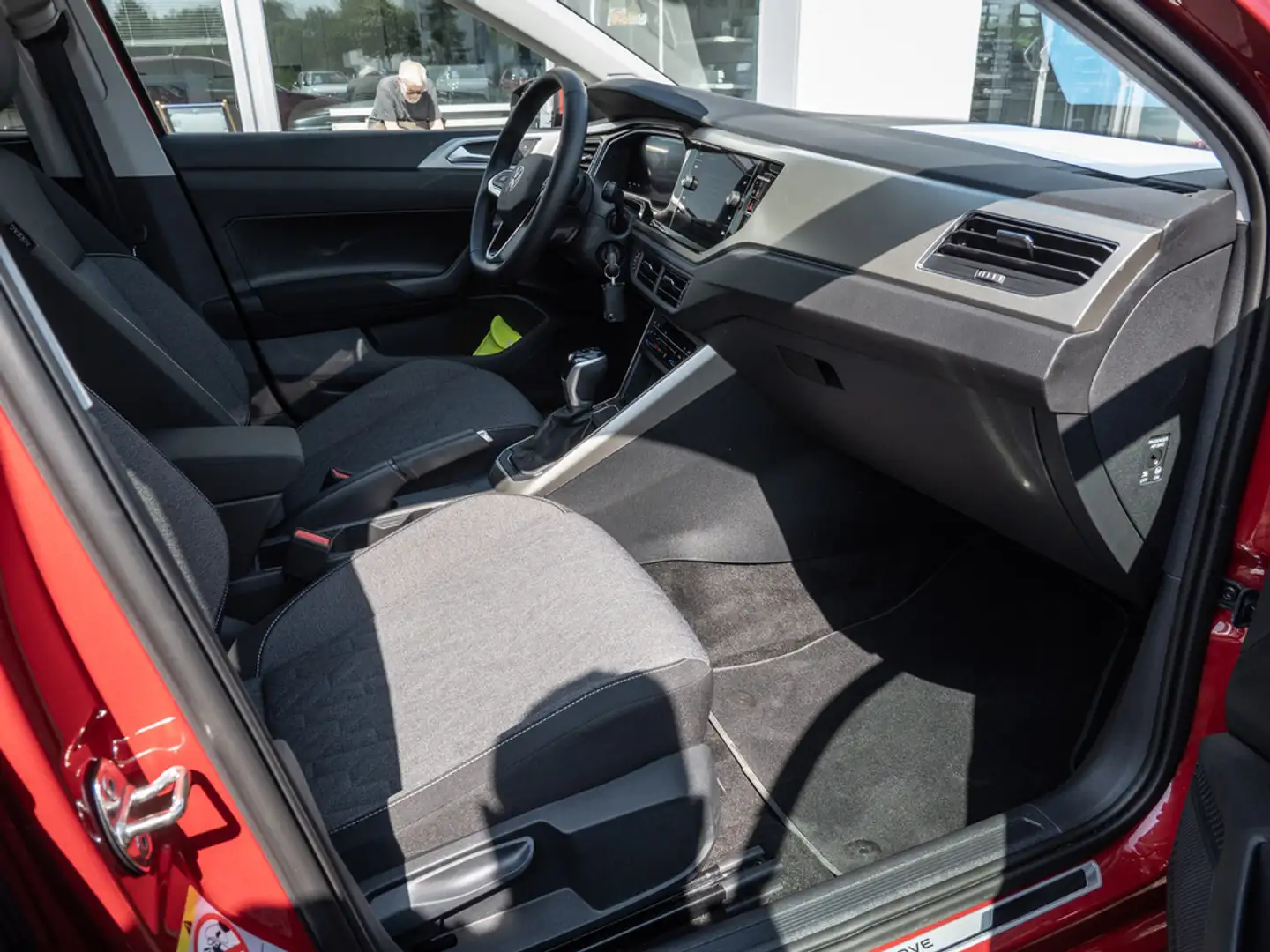 Volkswagen Polo 1.0 TSI Move SHZ KAMERA NAVI AHK ACC LED Rot - 2