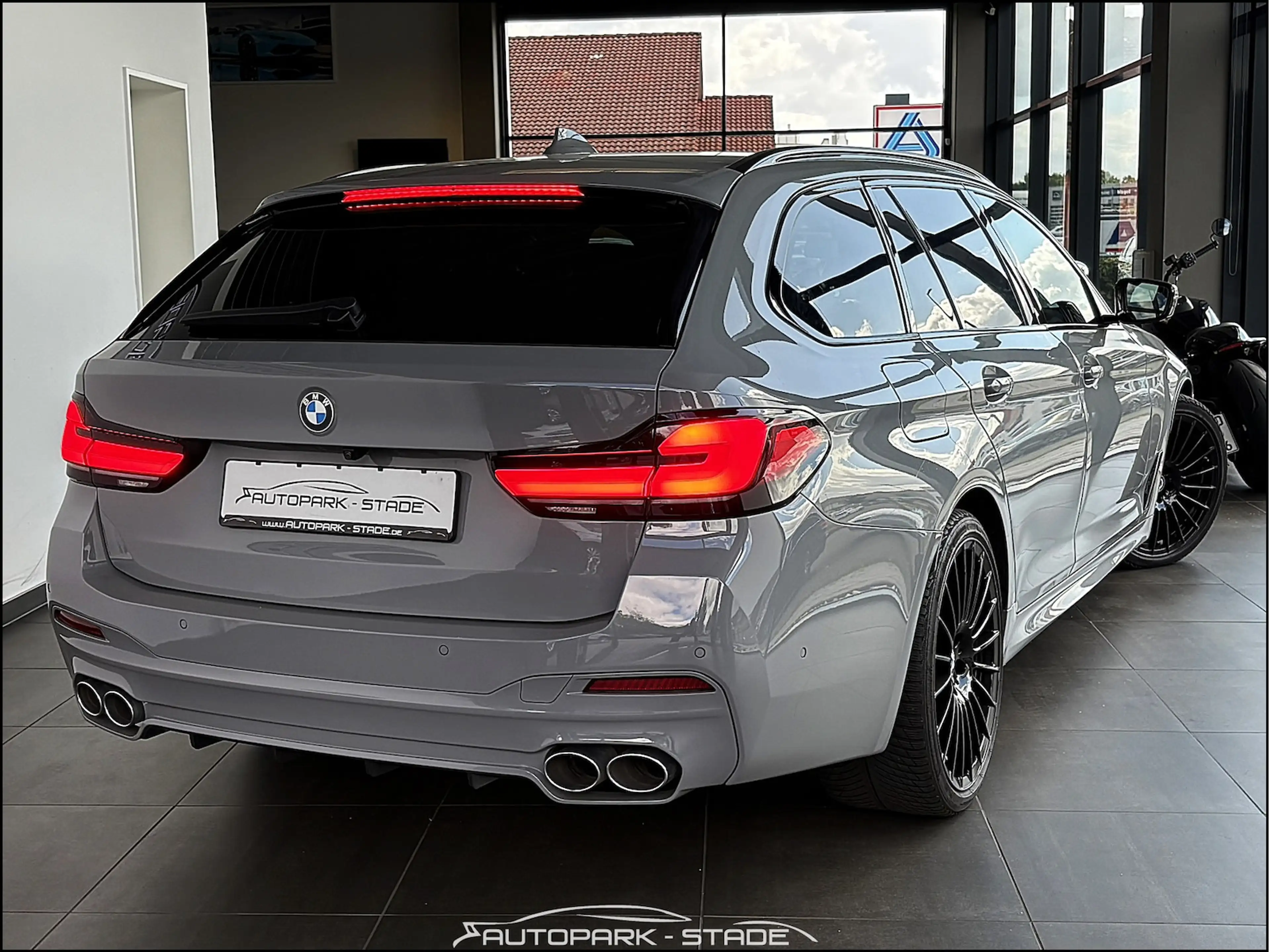 BMW 540 Alpina D5 S Biturbo touring Laser — photo 3