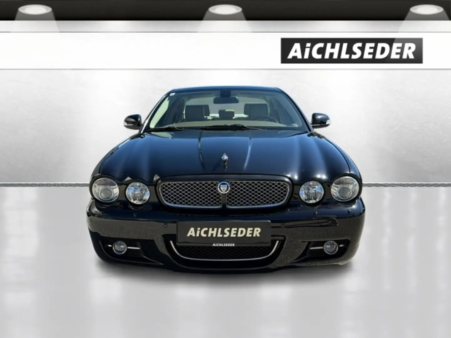 Jaguar XJ 2,7D 207PS Executive Schwarz - 2