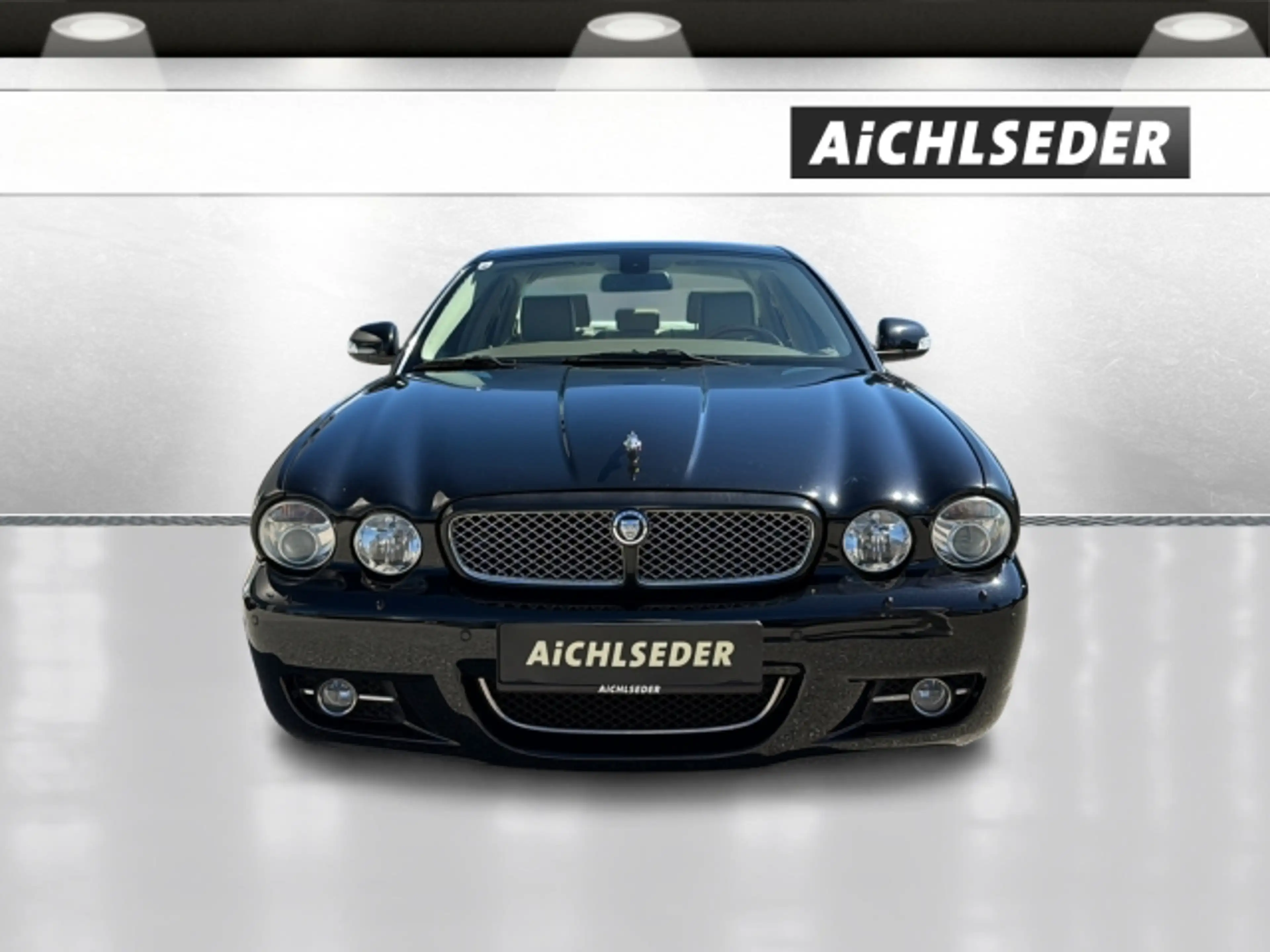 Jaguar XJ 2,7D 207PS Executive — photo 2