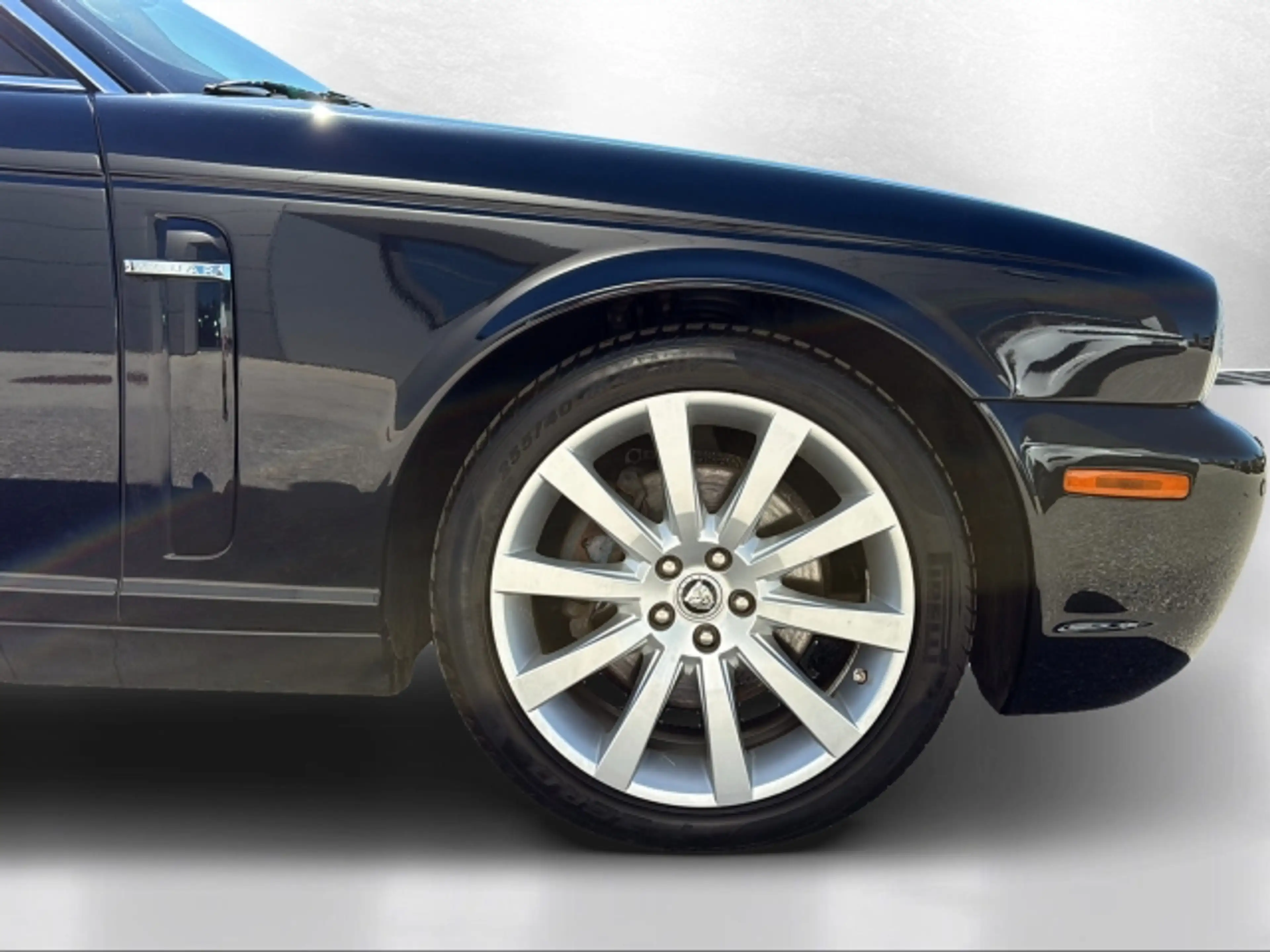 Jaguar XJ 2,7D 207PS Executive — photo 7