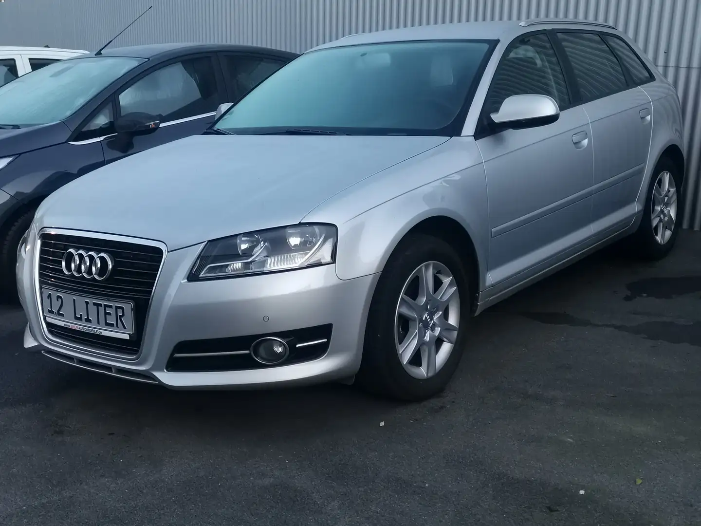 Audi A3 1.2 TFSI Sportback Top Gepflegt 1. HAND Silber - 1