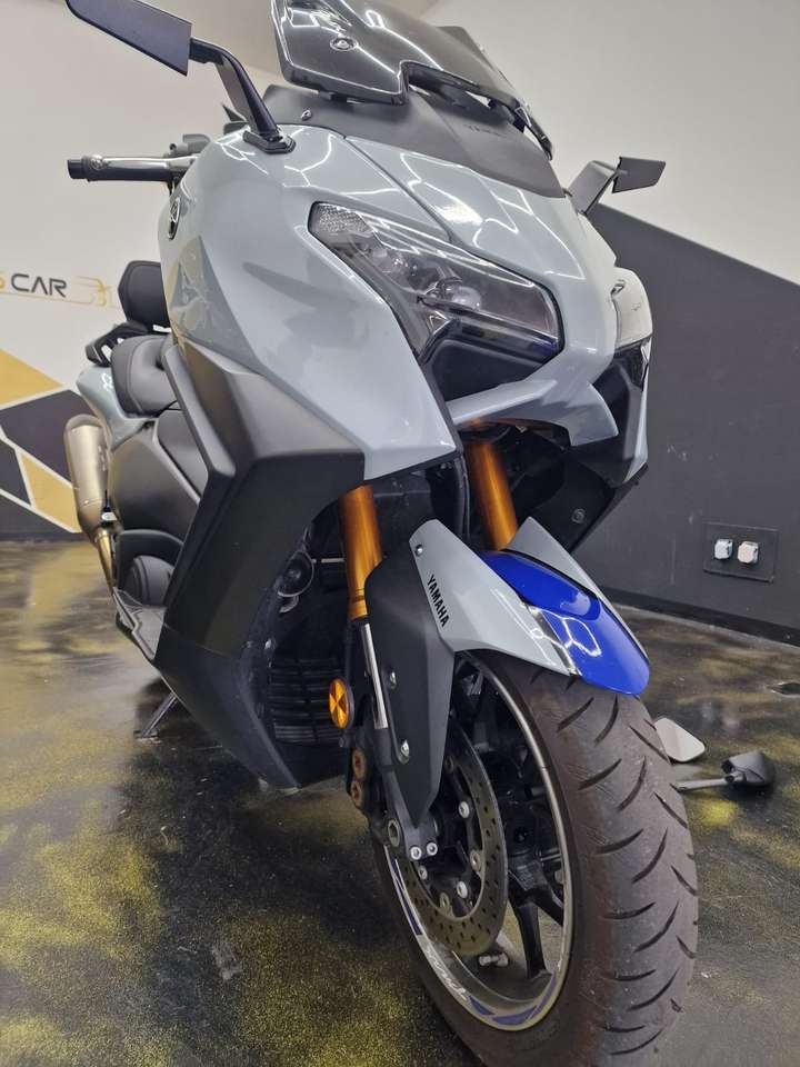 Yamaha TMAX 560 tech max