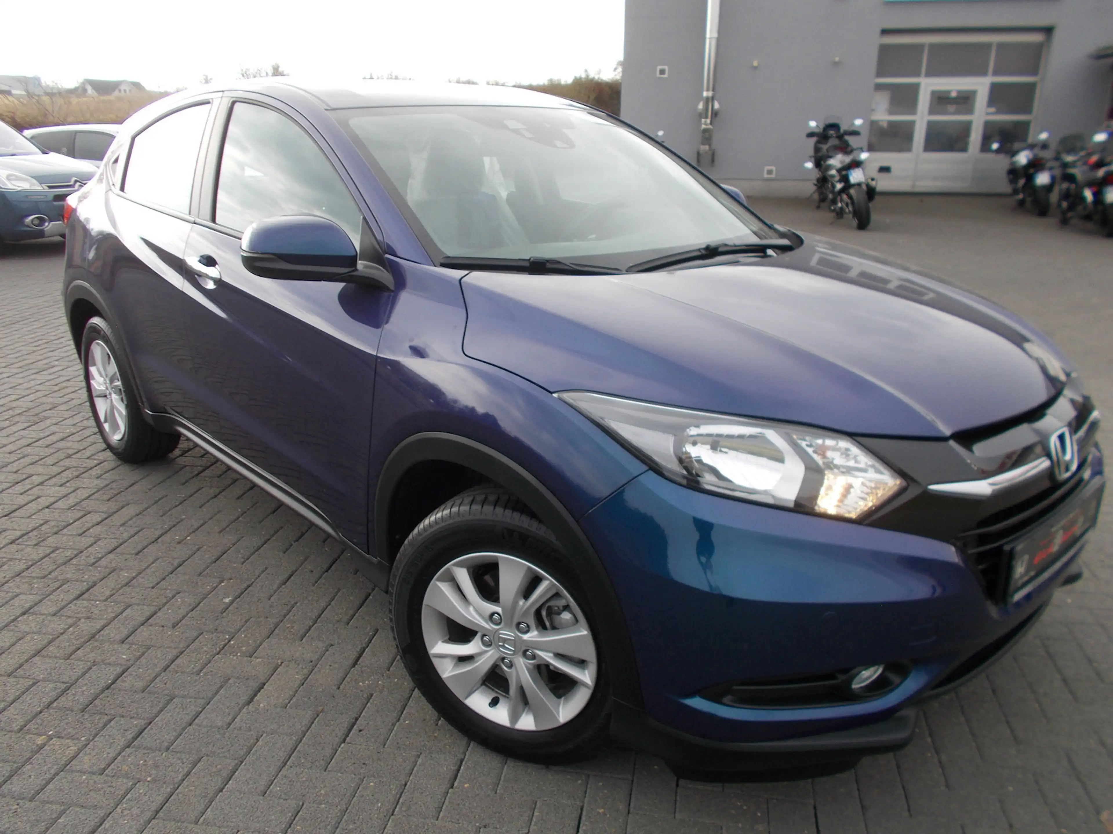 Honda HR-V 1,5 i-VTEC Elegance — photo 7