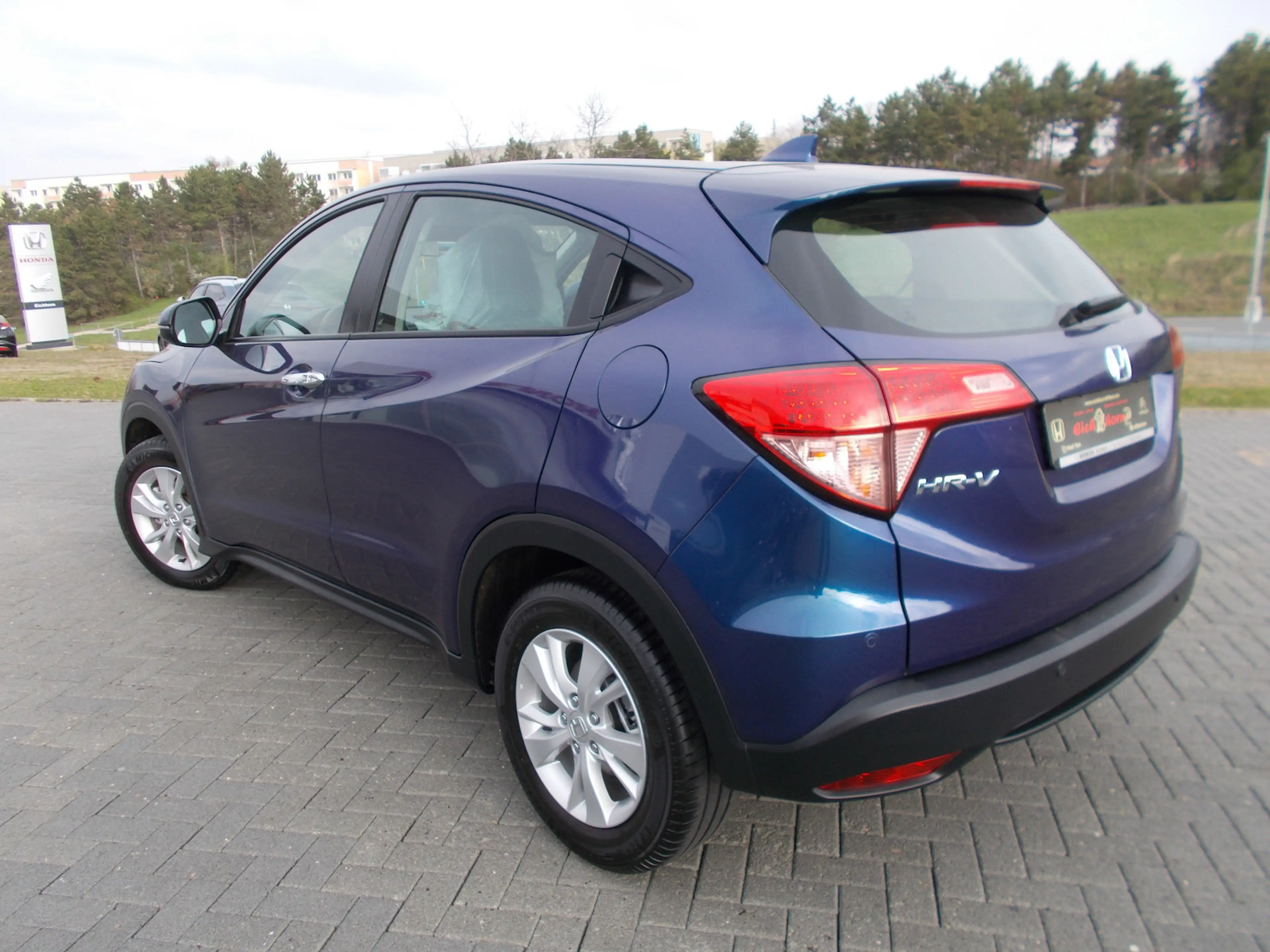 Honda HR-V 1,5 i-VTEC Elegance — photo 5