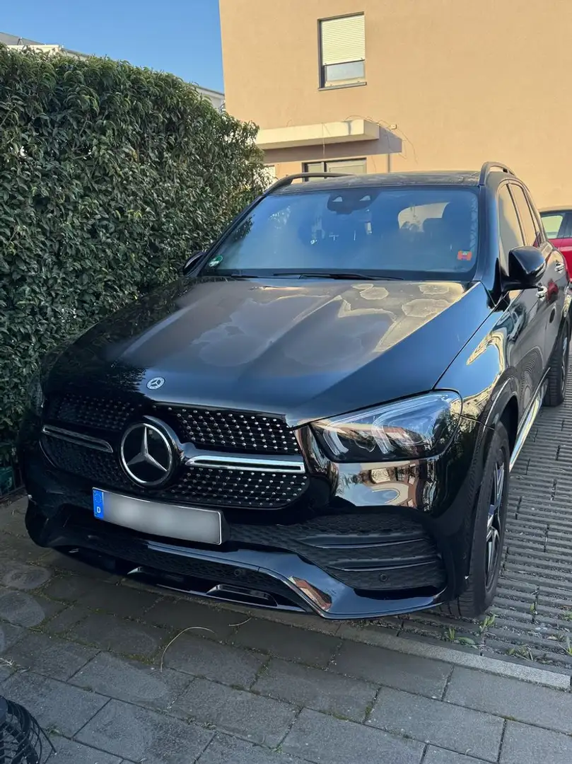 Mercedes-Benz GLE 300 GLE 300 d 4Matic 9G-TRONIC AMG Line Schwarz - 2