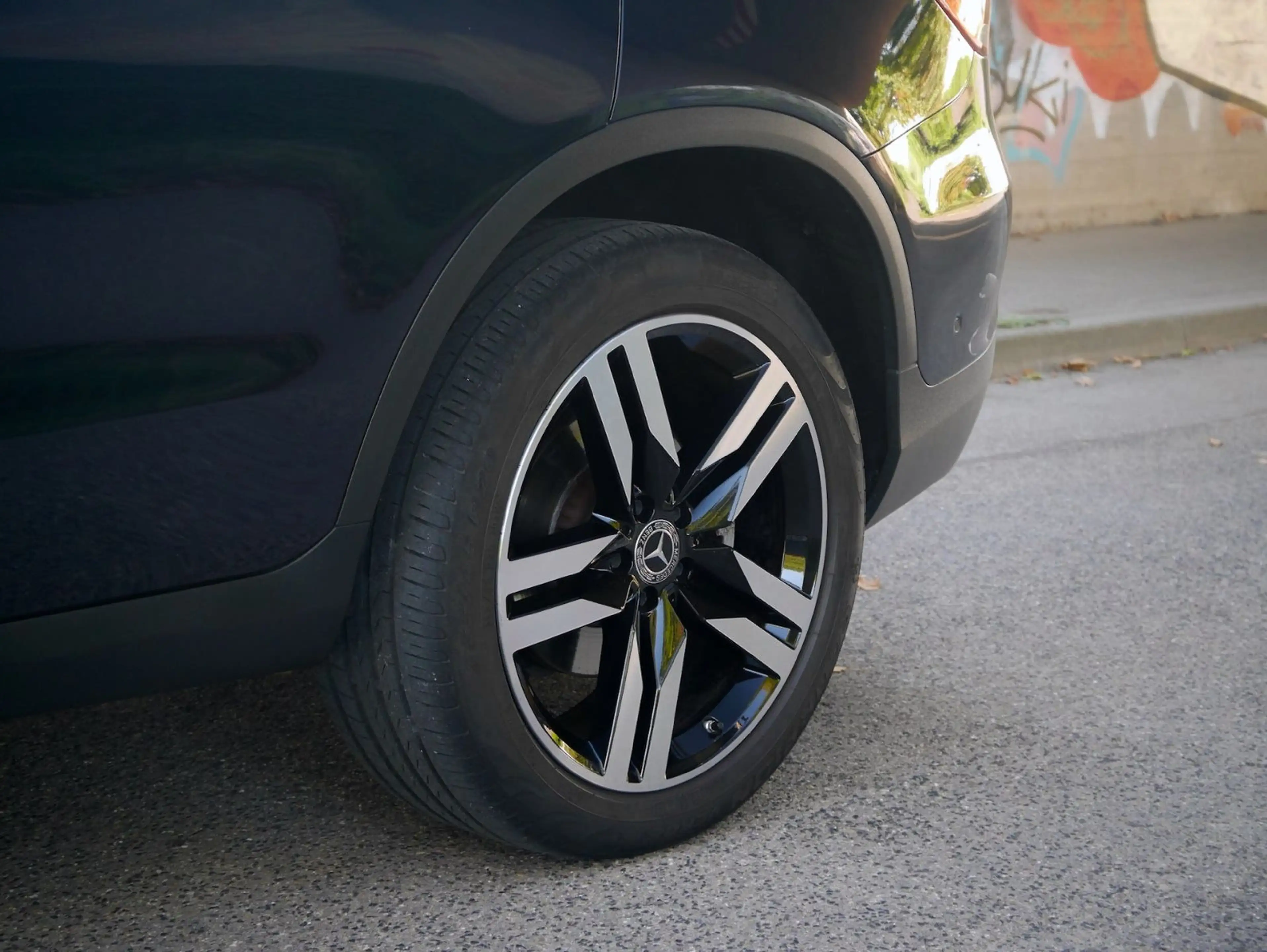 Mercedes-Benz GLC 300 e 4Matic Plug-In-Hybrid//AMG Line — photo 8