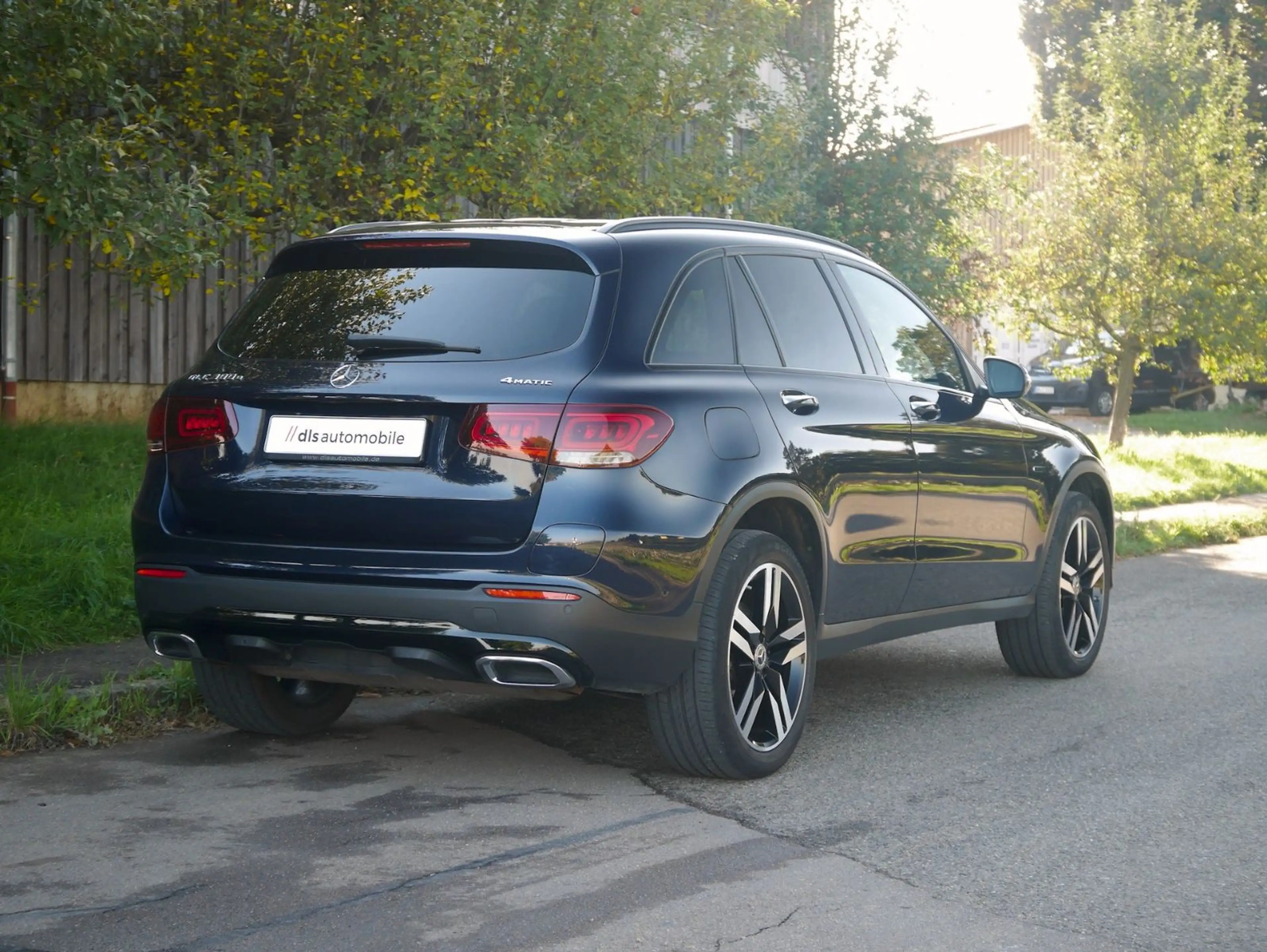 Mercedes-Benz GLC 300 e 4Matic Plug-In-Hybrid//AMG Line — photo 15