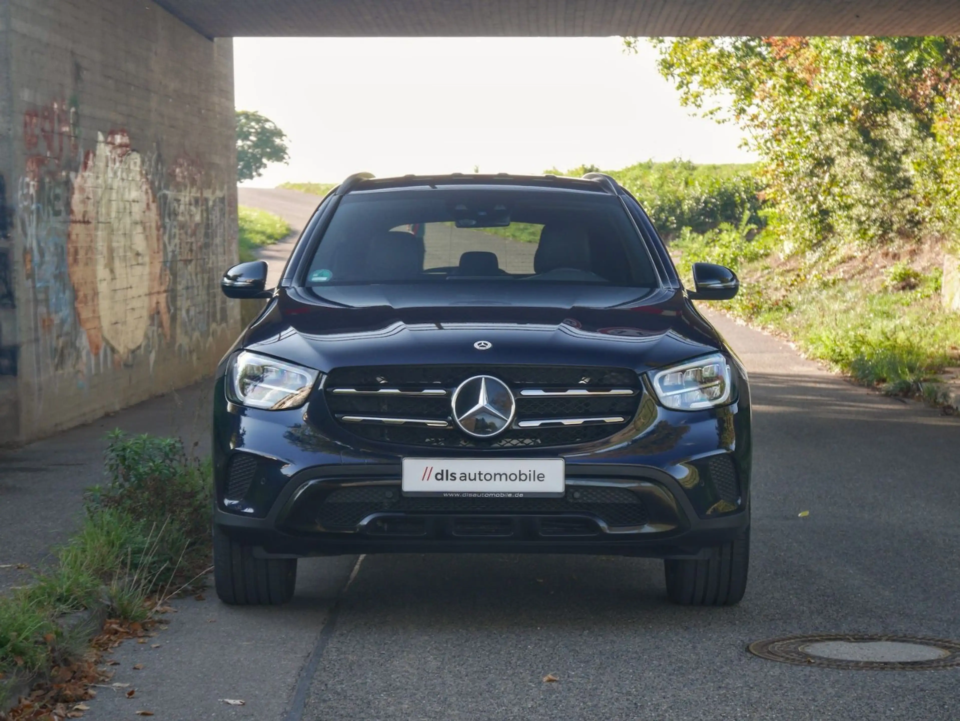 Mercedes-Benz GLC 300 e 4Matic Plug-In-Hybrid//AMG Line — photo 4