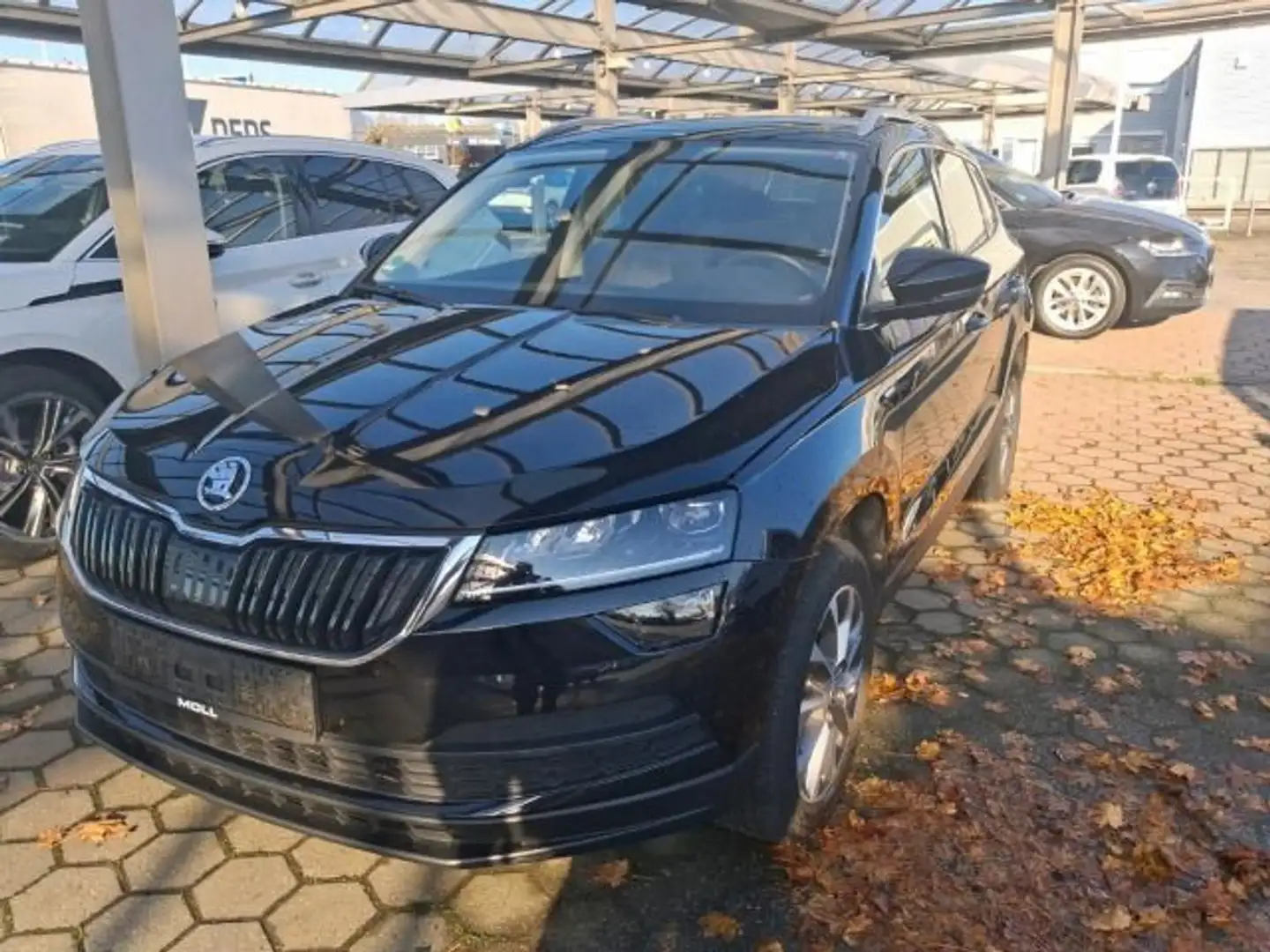 Skoda Karoq 1.5 TSI DSG CLEVER LED NAVI SITZHZ LM17 Schwarz - 2