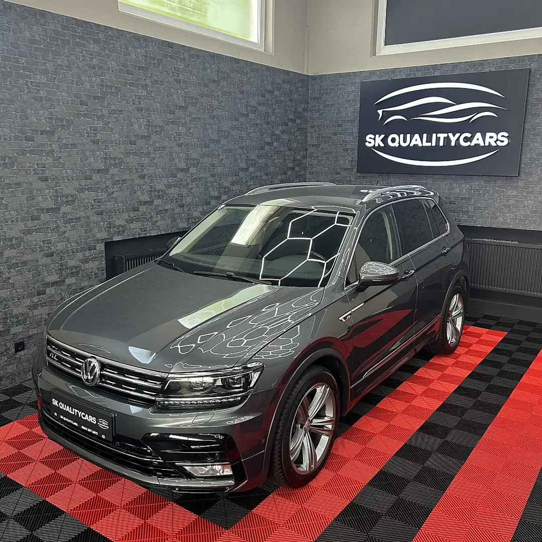 Volkswagen Tiguan 2,0 TDI SCR 4Motion Highline DSG Grau - 2