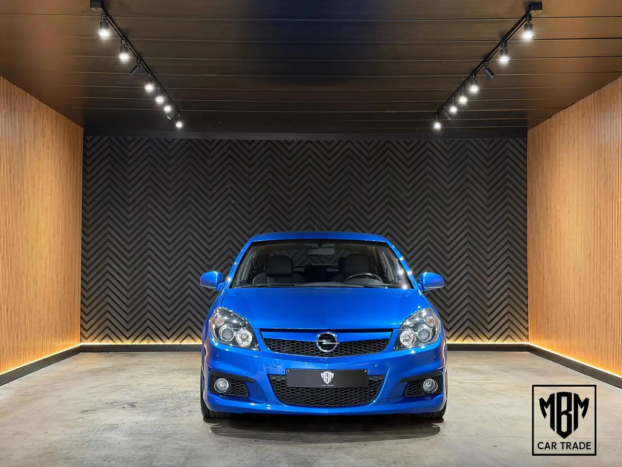 OPEL VECTRA OPC 2.8 V6 TURBO 280ch - SIÈGES RECARO CUIR CHAUFFANTS - GPS - RADARS AVANT/ARRIÈRE - CLIM BIZONE