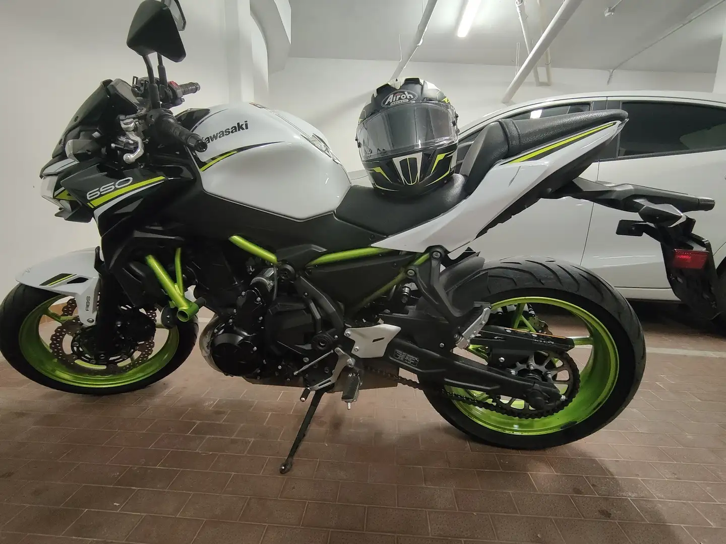 Kawasaki Z 650 Z650 Alb - 2