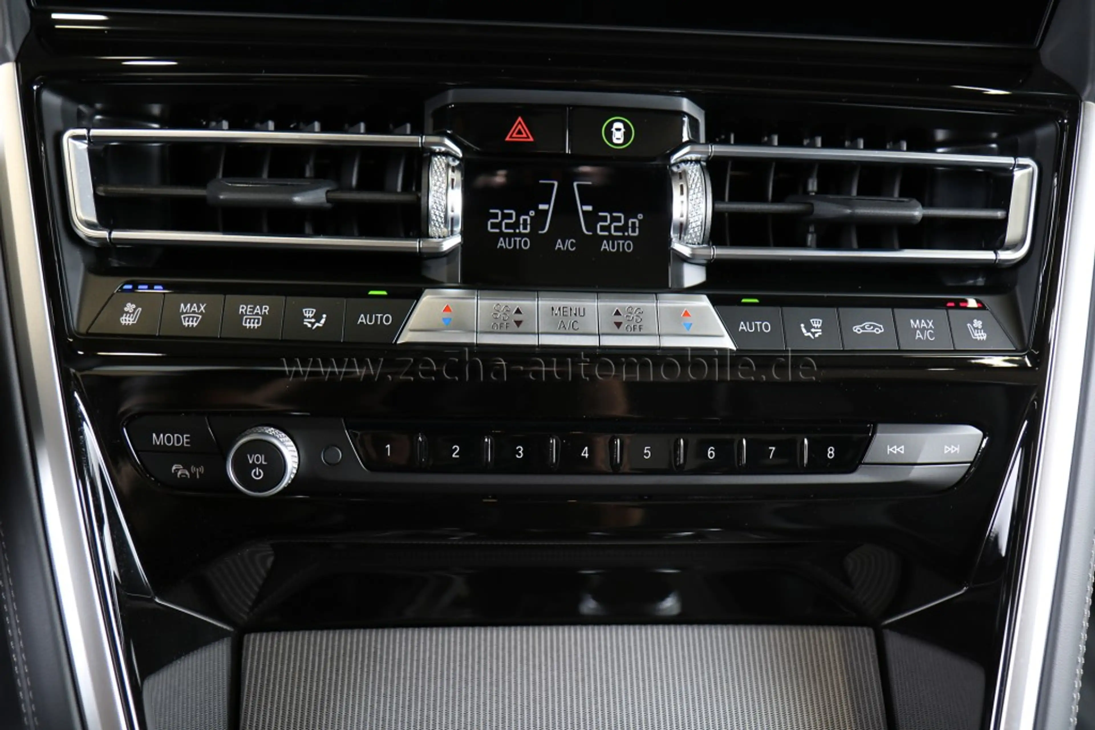 BMW 840 i Cabrio M-SportPRO.Sitzbel.ACC.Laser.360° — photo 12