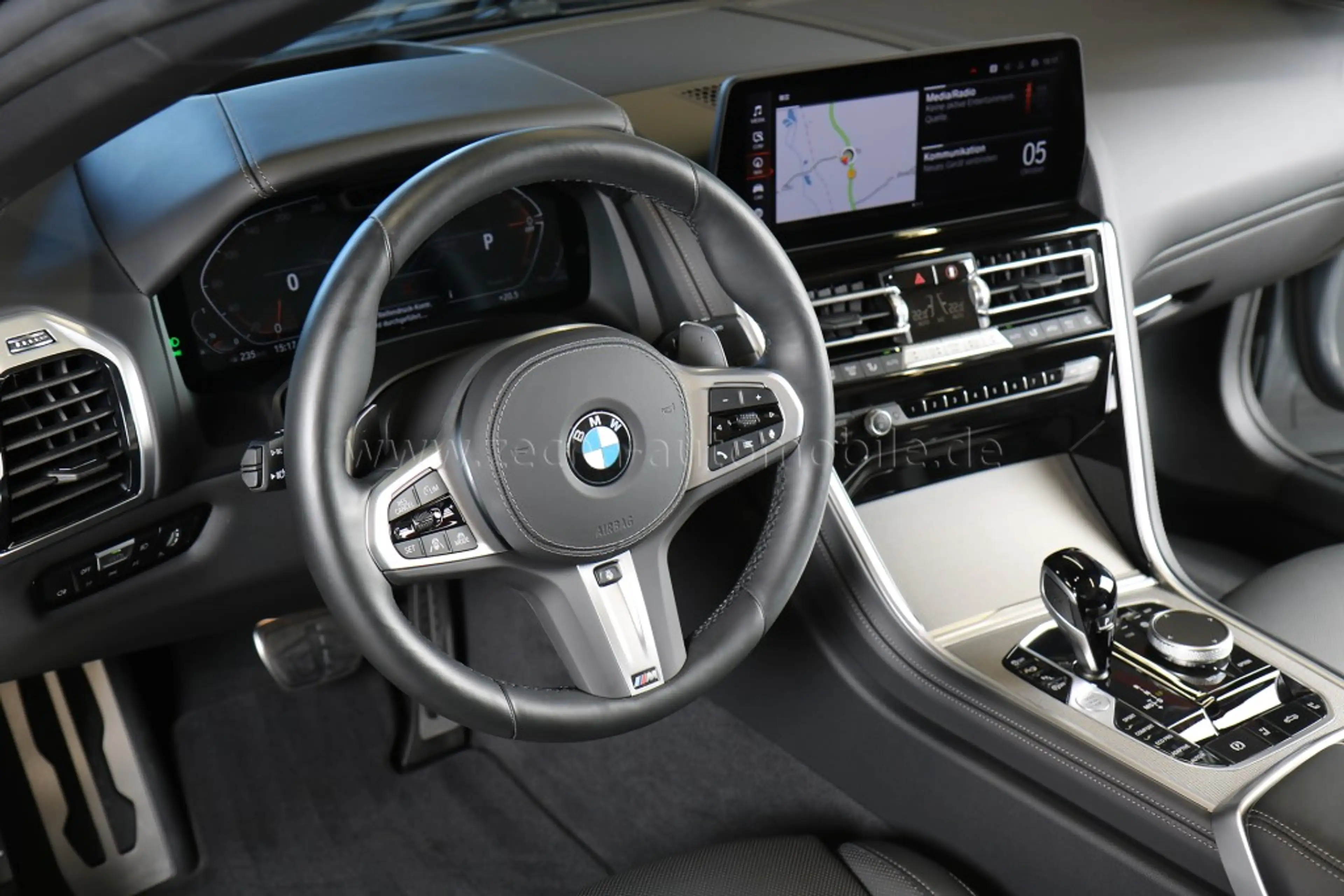 BMW 840 i Cabrio M-SportPRO.Sitzbel.ACC.Laser.360° — photo 6