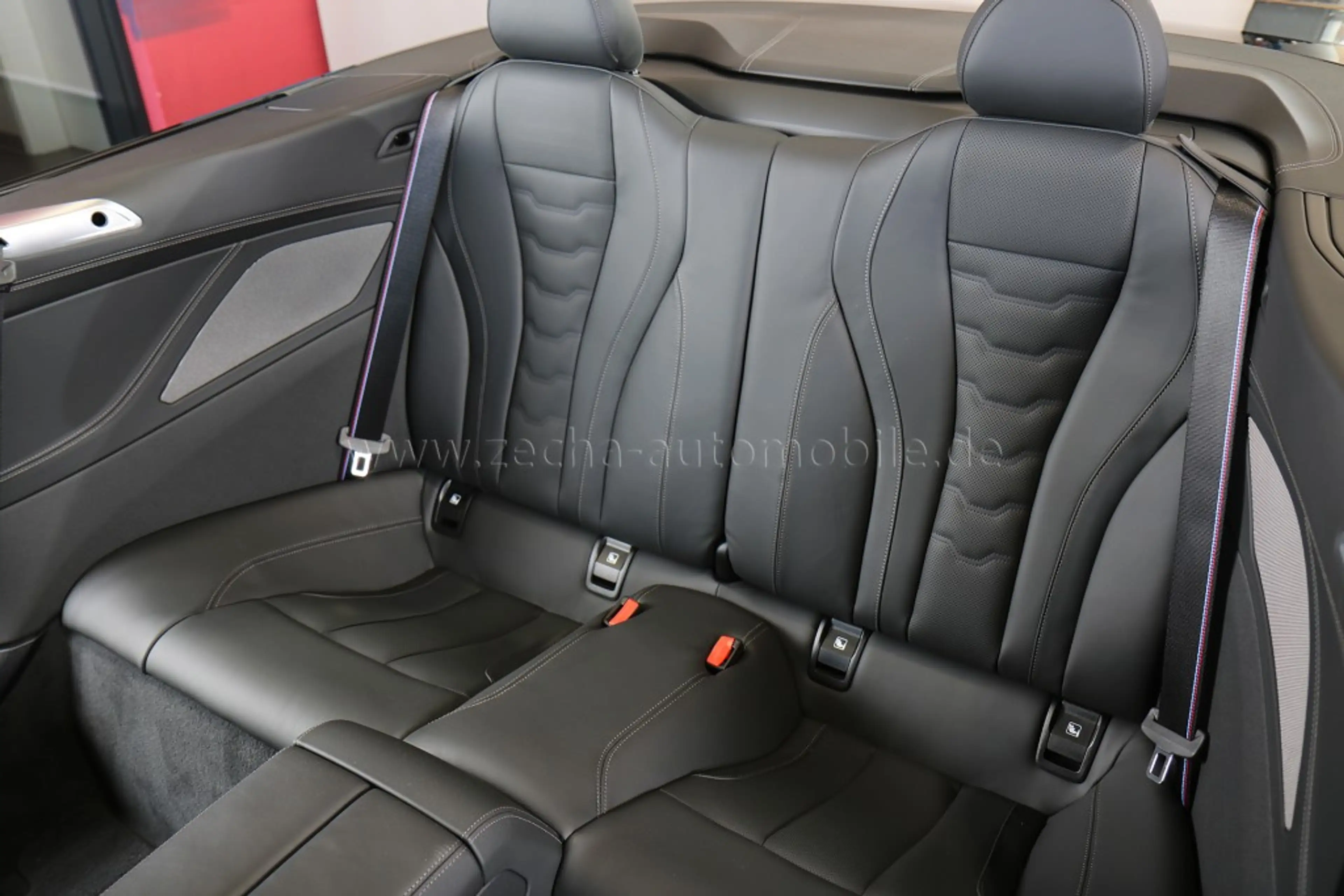BMW 840 i Cabrio M-SportPRO.Sitzbel.ACC.Laser.360° — photo 23