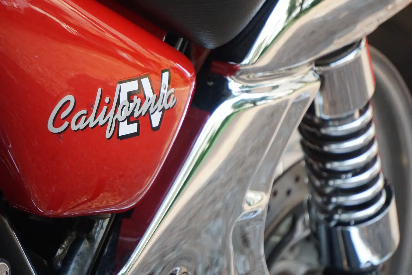 Moto Guzzi California 1100 EV Rojo - 1