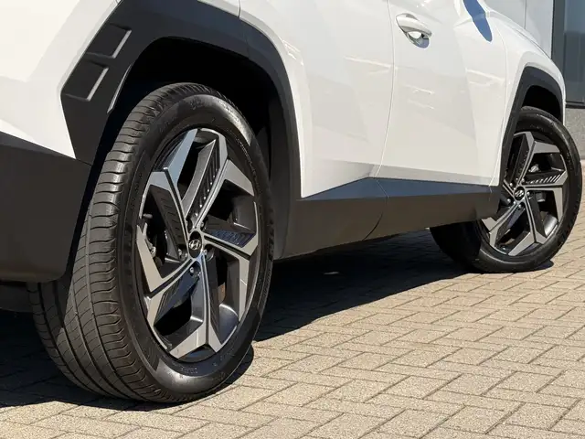Hyundai Tucson view 13