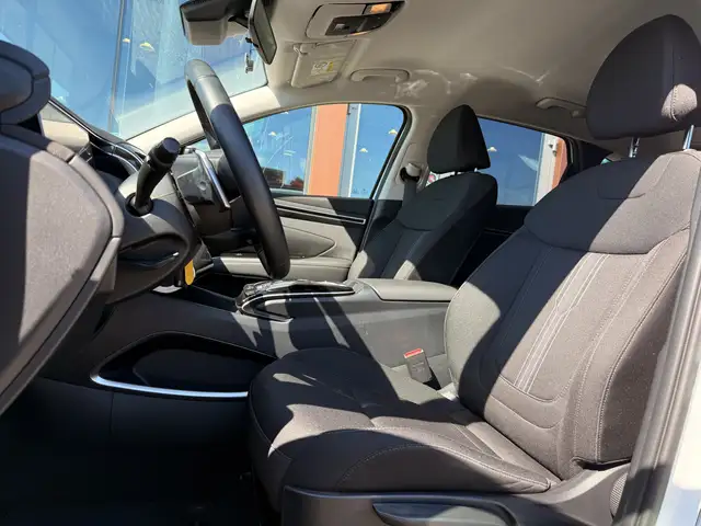 Hyundai Tucson view 4
