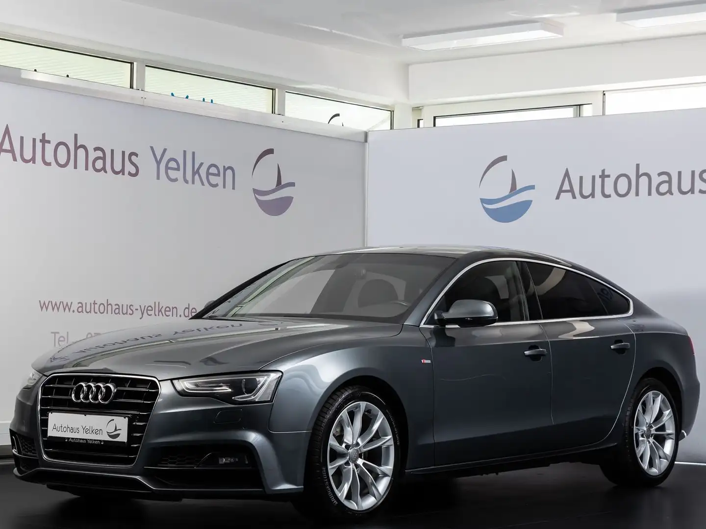 Audi A5 Sportback 2.0 TDI *MMI*SP-SITZ*SHZ*TEMP Grijs - 2
