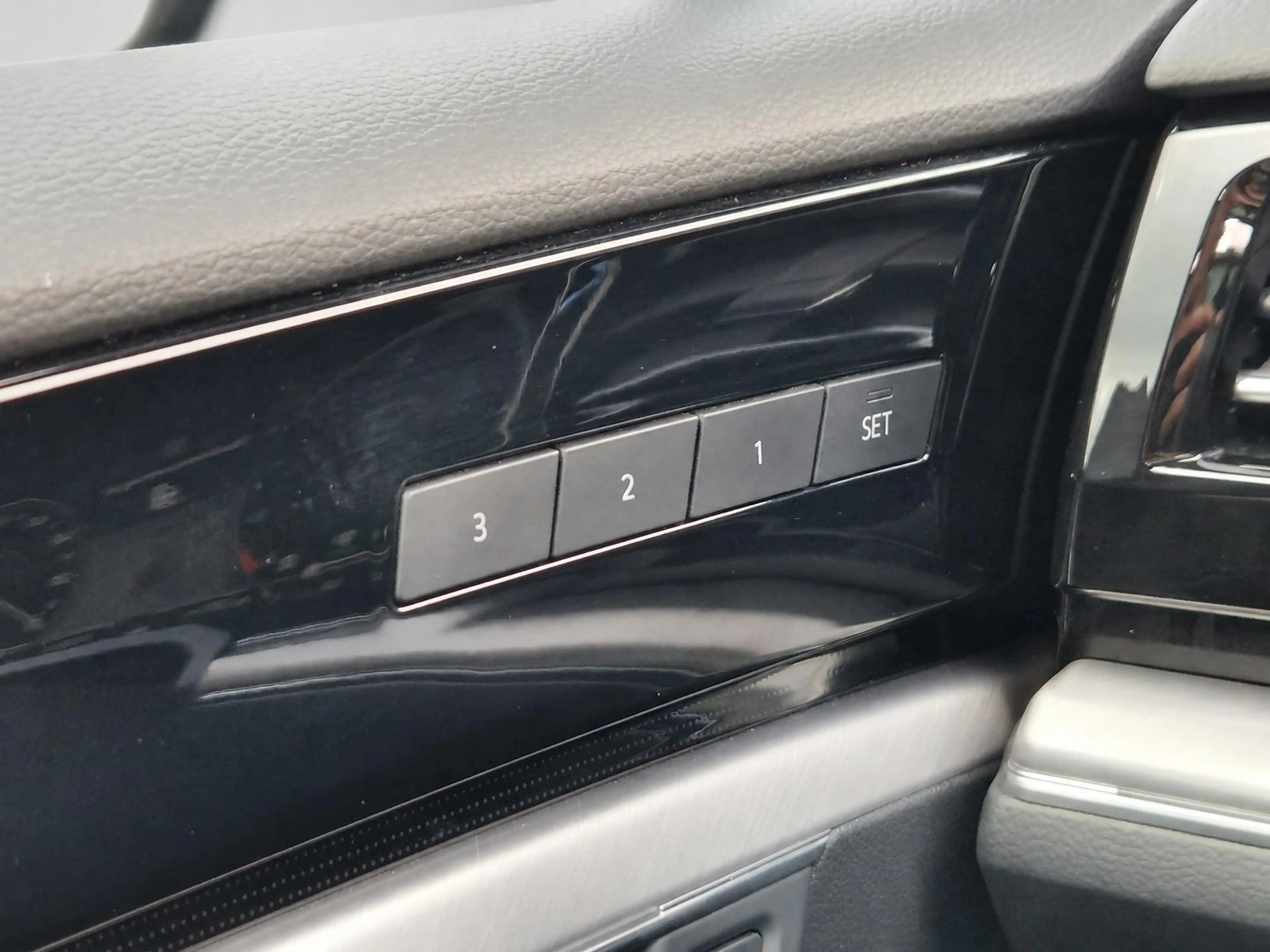 Volkswagen Touareg 3.0 TSi eHybrid 4MOTION PHEV LUCHTVERING TREKHAAK — photo 20