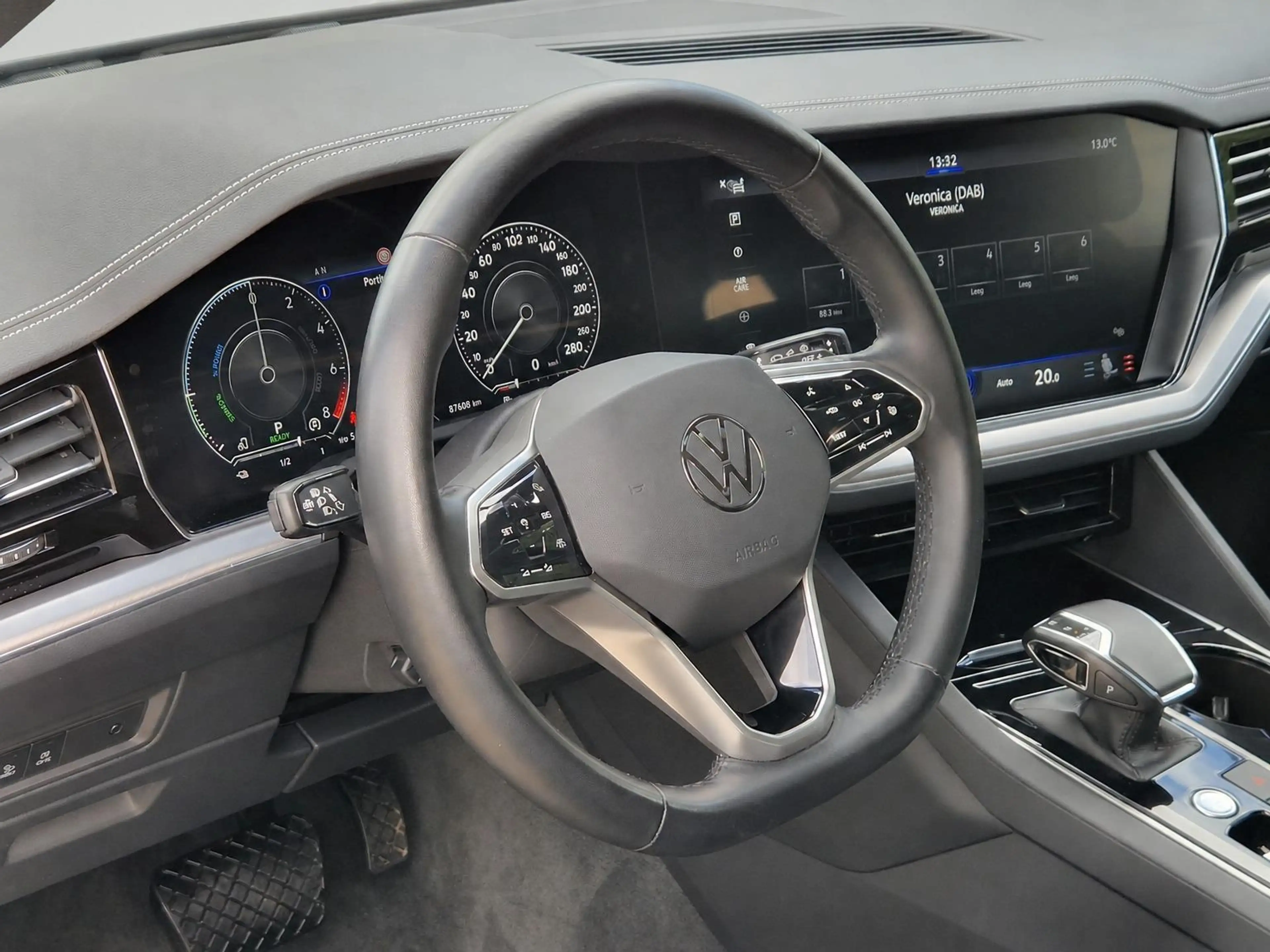 Volkswagen Touareg 3.0 TSi eHybrid 4MOTION PHEV LUCHTVERING TREKHAAK — photo 14
