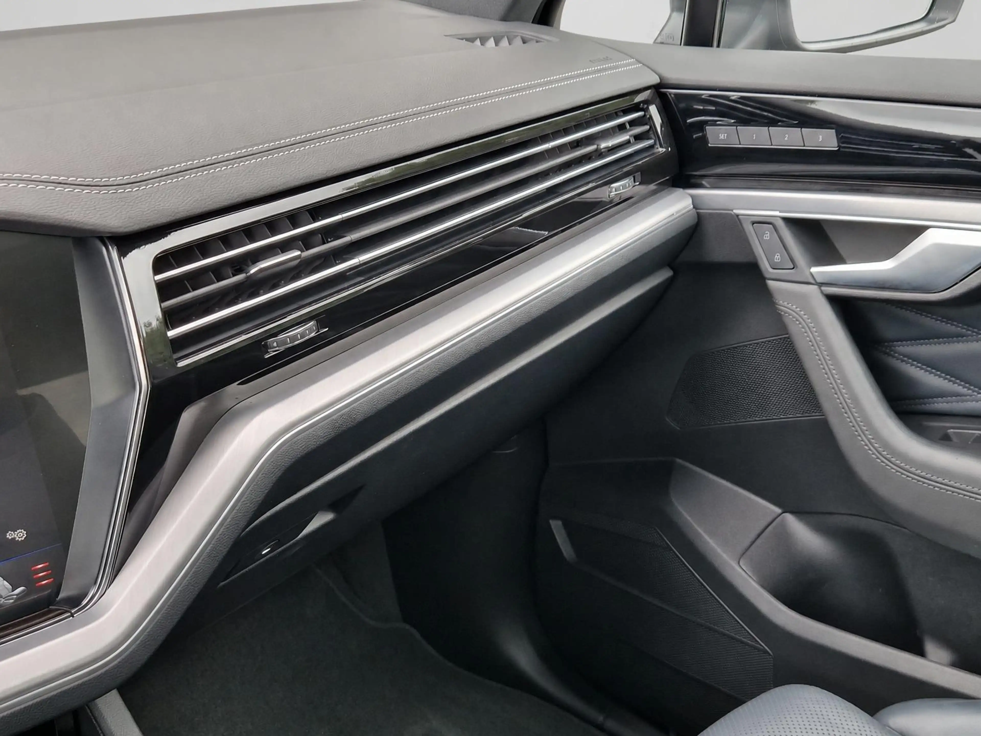 Volkswagen Touareg 3.0 TSi eHybrid 4MOTION PHEV LUCHTVERING TREKHAAK — photo 30