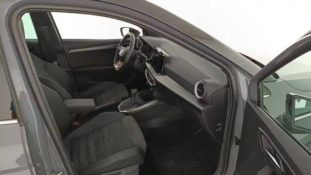 Seat Arona view 10