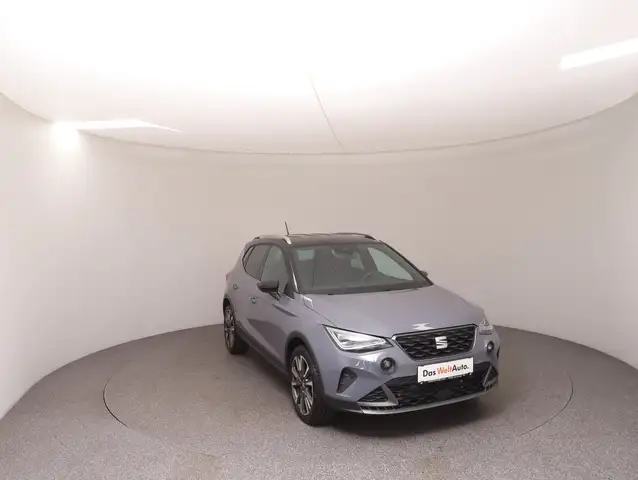 Seat Arona view 2
