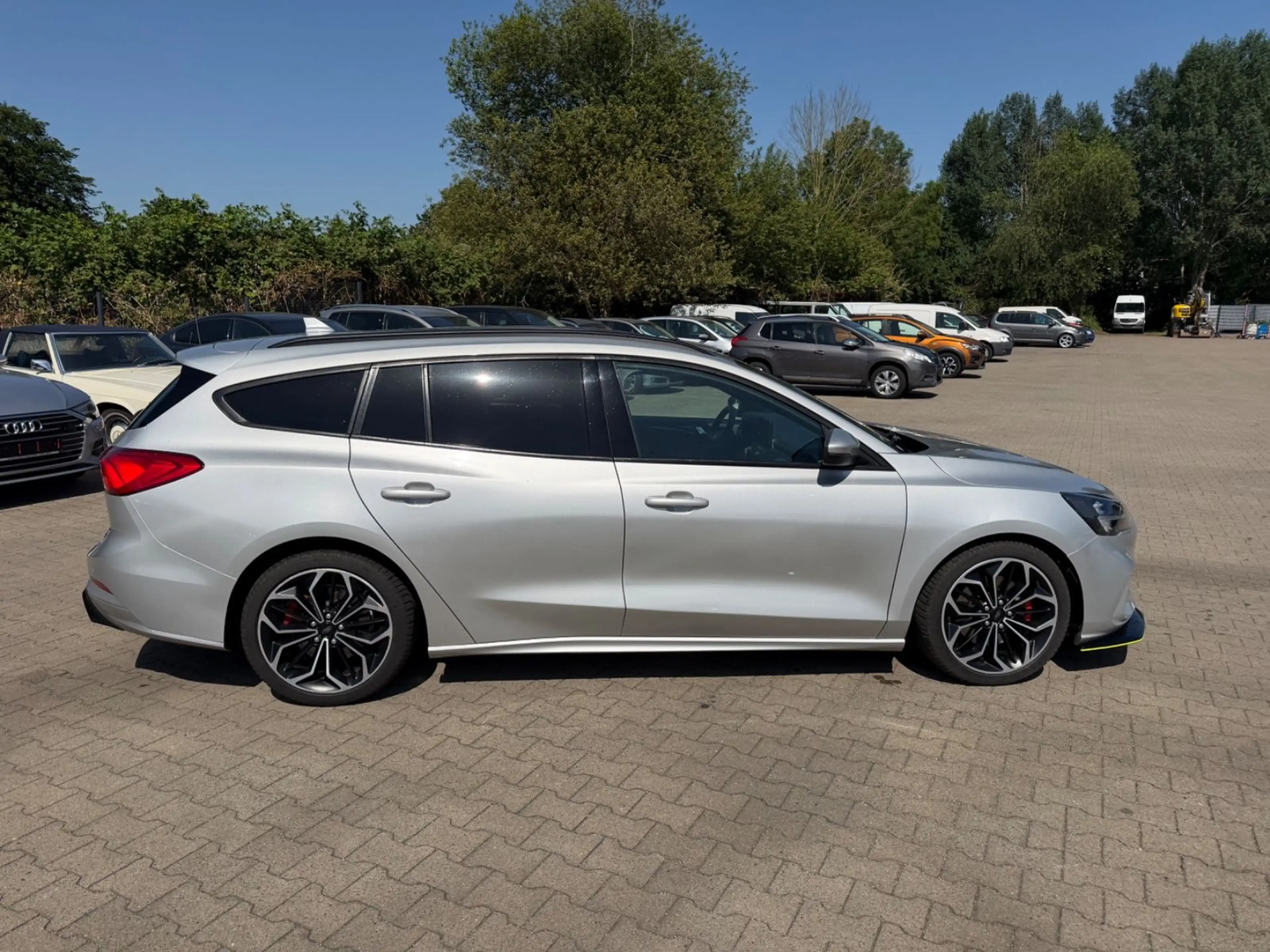 Ford Focus Turnier ST-Line/EURO6/TEMPO/LED/NAVI/KLIMA — photo 4