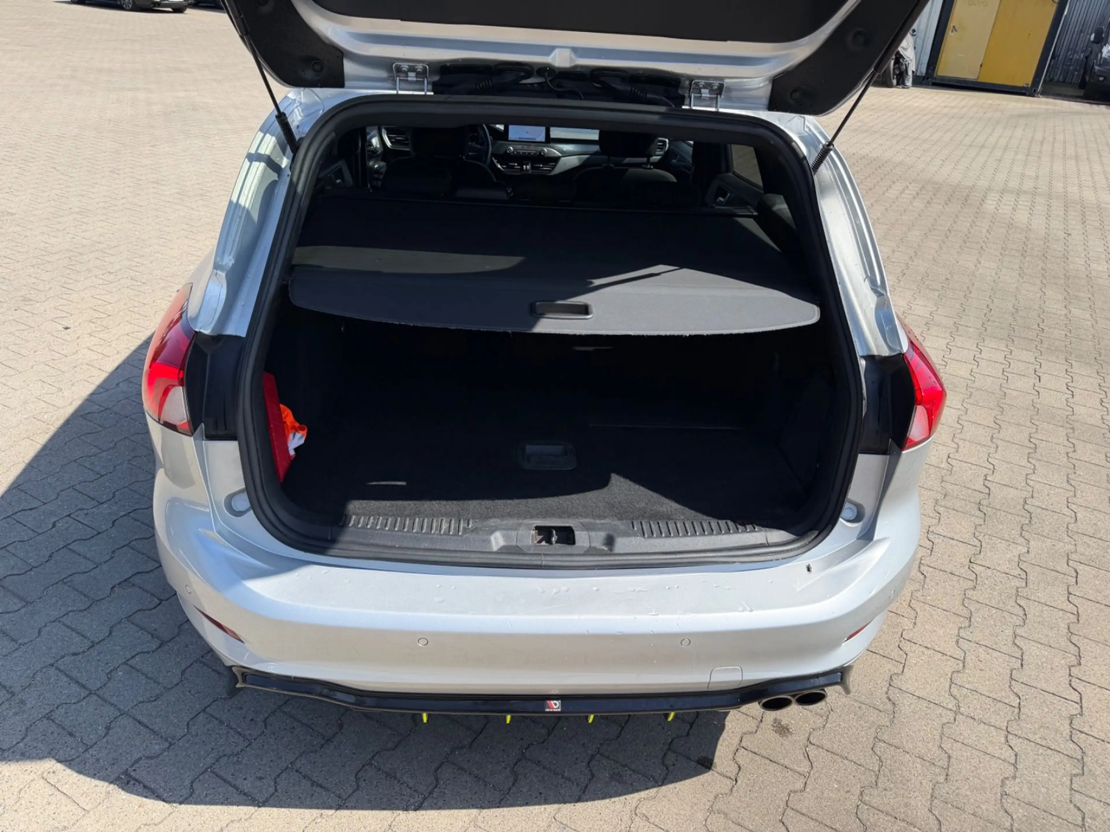 Ford Focus Turnier ST-Line/EURO6/TEMPO/LED/NAVI/KLIMA — photo 13