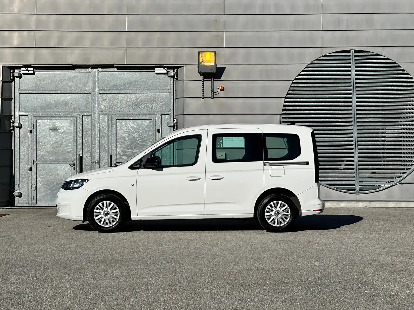 Volkswagen Caddy Kombi 5 Sitzer / Diesel / Klima / Euro 6 ... Weiß - 1