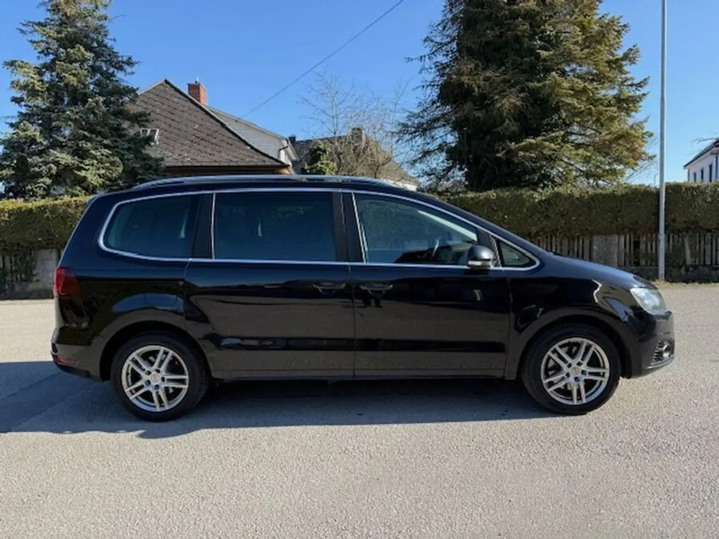 SEAT Alhambra Executive 4Drive 6658€NETTO SCHWUNGKLOPFT Negro - 2