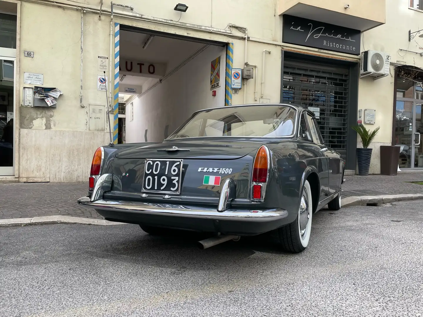 Fiat Pininfarina fiat 1500 coupe pininfarina Grey - 2